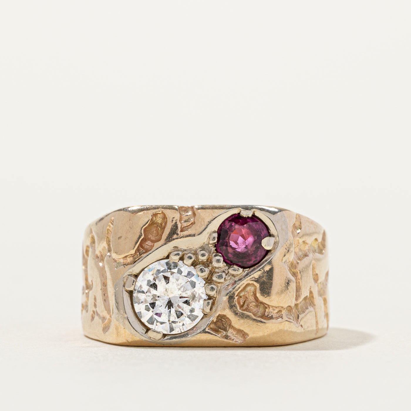 Bague en or 10 carats, rubis taille ronde 801-735 | 0,36 ct | Taille 9,25