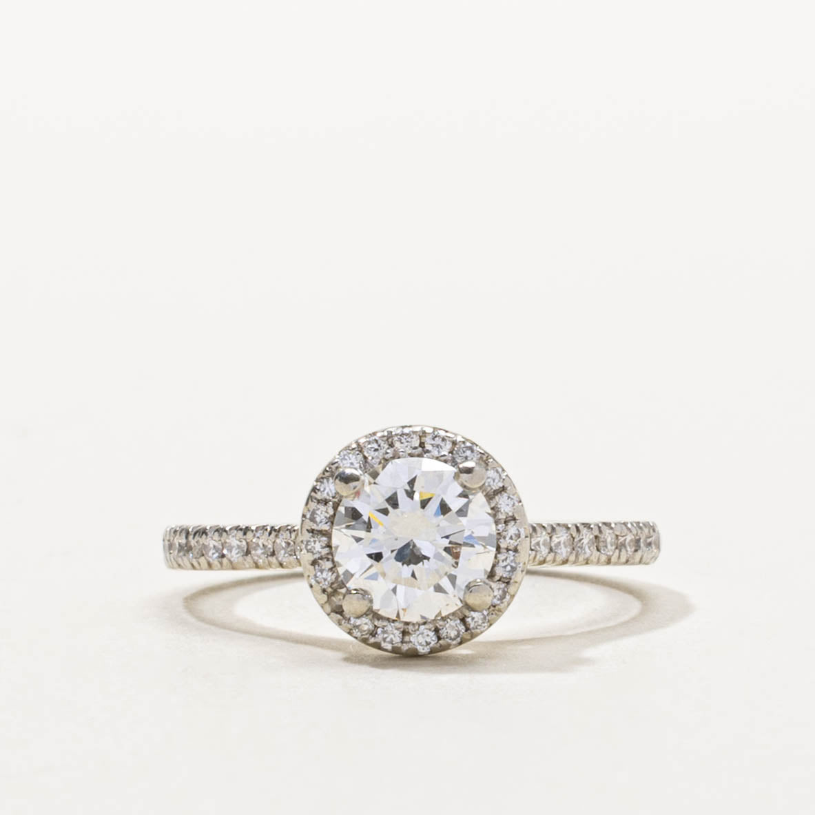 19k Diamond Halo Engagement Ring | 1.00ctw | SZ 4.75