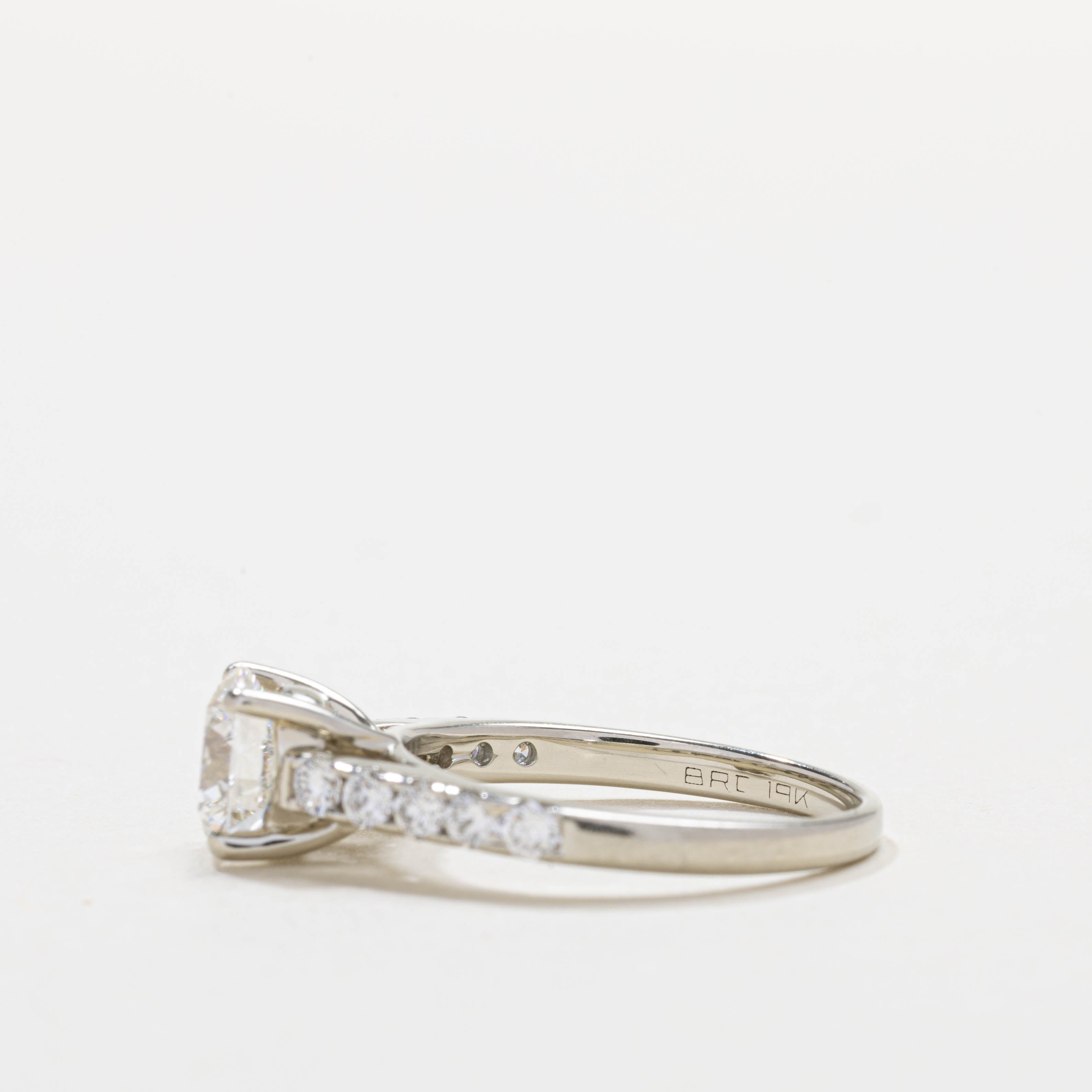 Bague de fiançailles en diamant certifiée GIA | 1,03 ct VVS1 K Ex, 0,43 ct au total | Taille 5,75