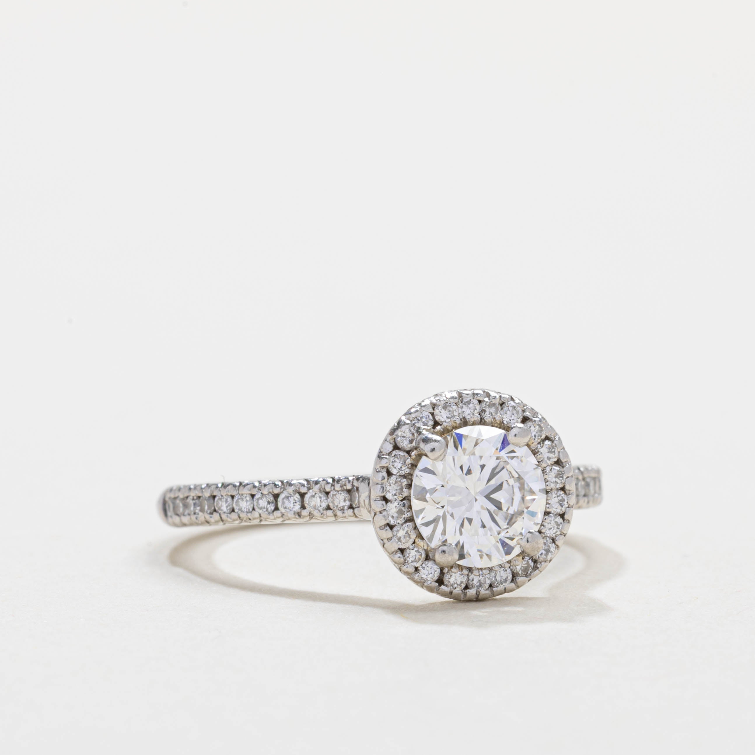 Bague de fiançailles en platine avec halo de diamants | 0,90 ct VS1 F, 0,22 ct au total | Taille 6,25