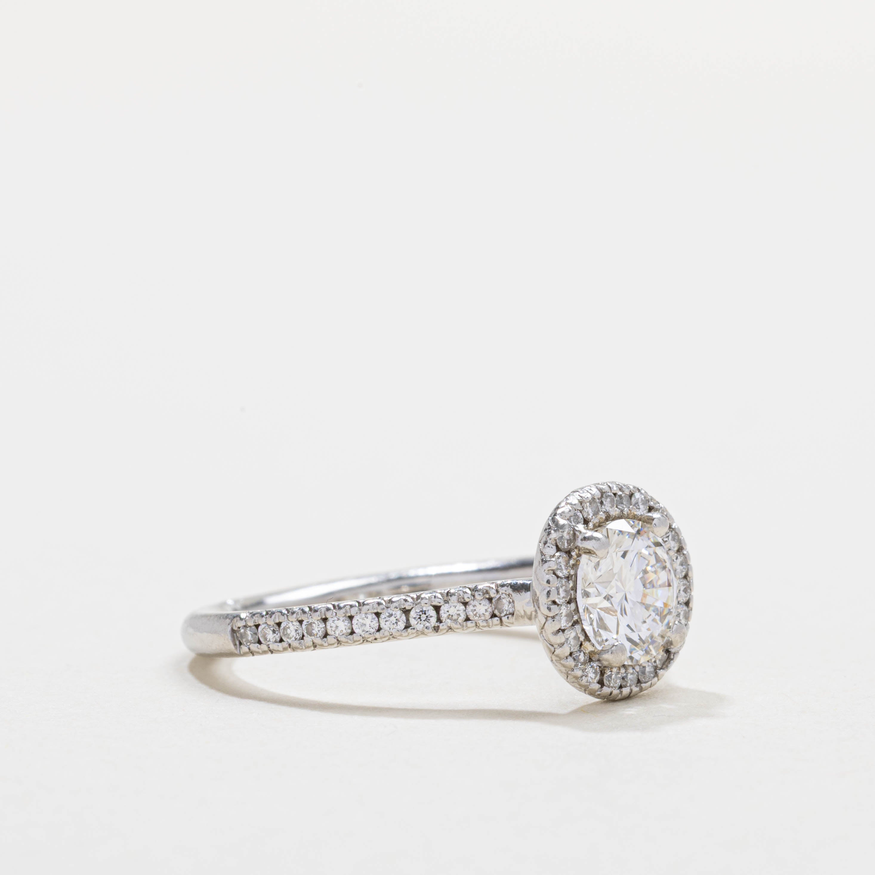 Bague de fiançailles en platine avec halo de diamants | 0,90 ct VS1 F, 0,22 ct au total | Taille 6,25