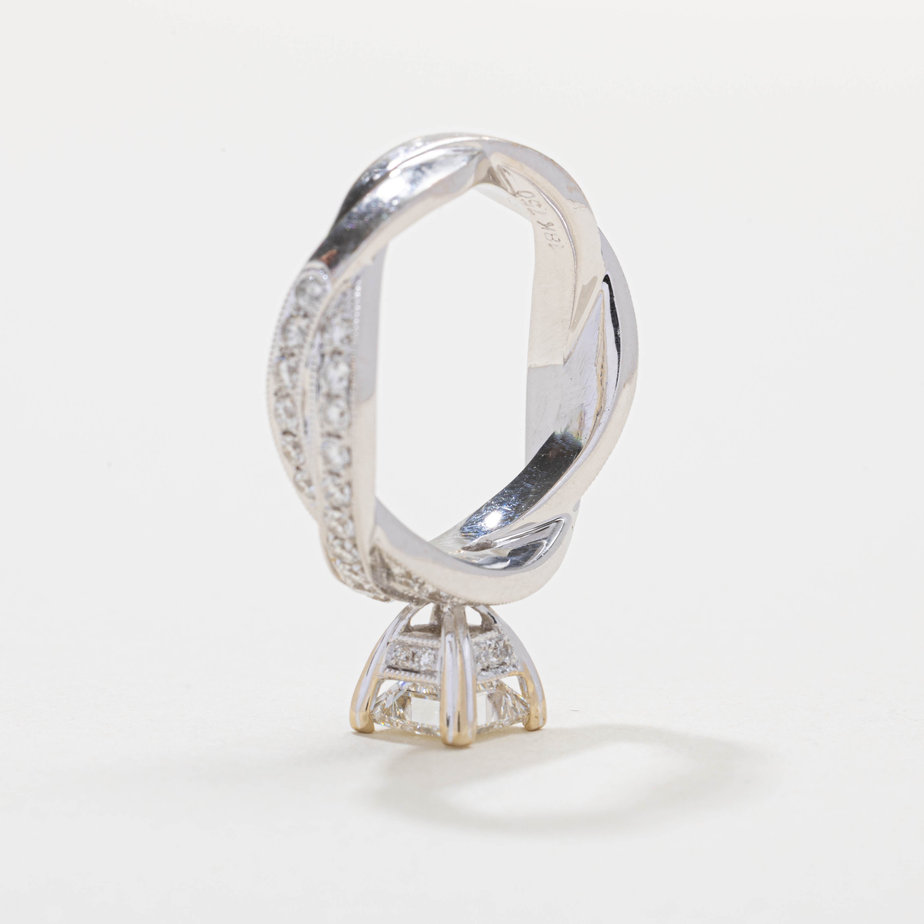 GIA Princess Cut Diamond Crossover Engagement Ring | 1.02 VS1 E, 0.64ctw | SZ 5.0