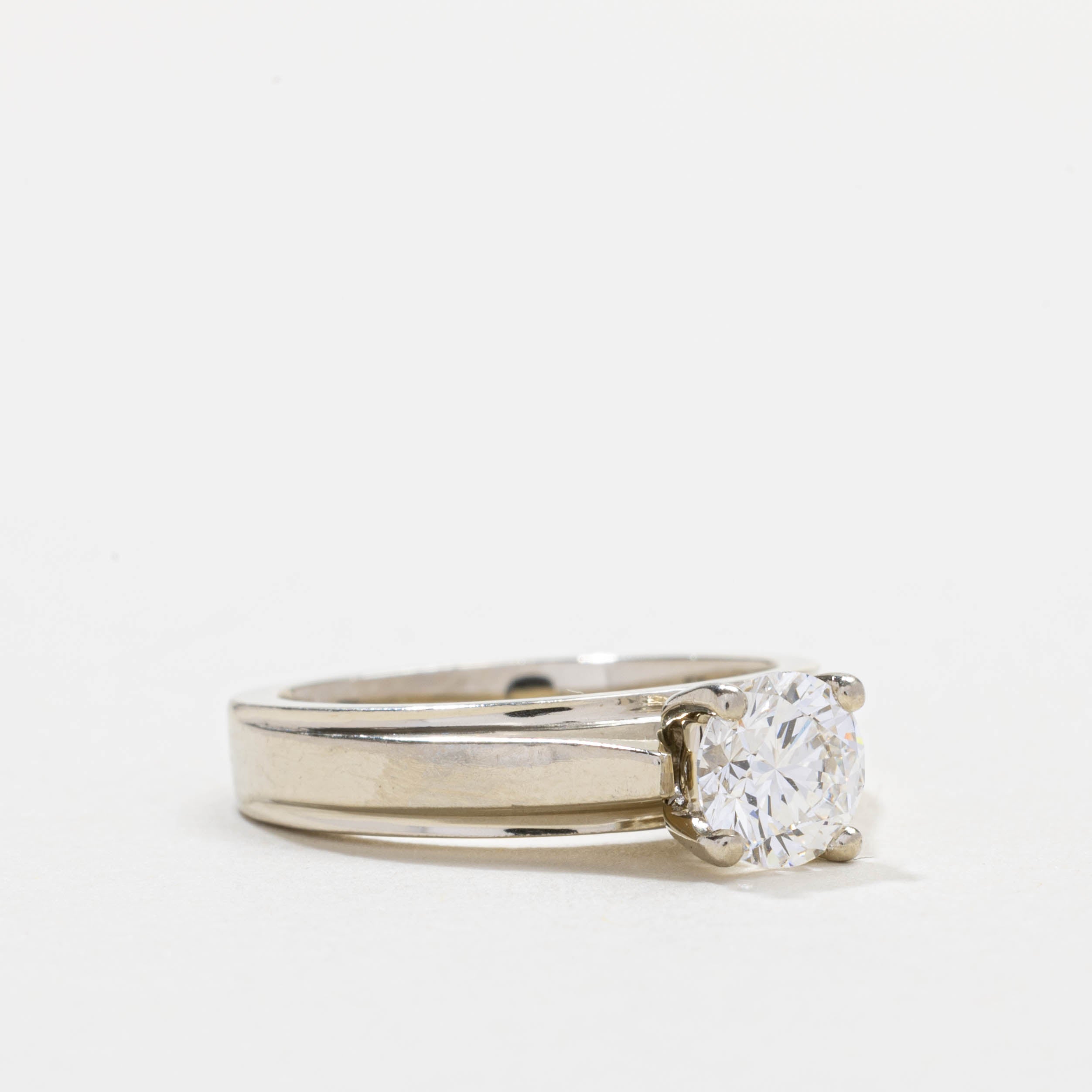 Bague solitaire en or 18 carats sertie d'un diamant rainuré | 0,76 ct VS2 G/H | Taille 5,0