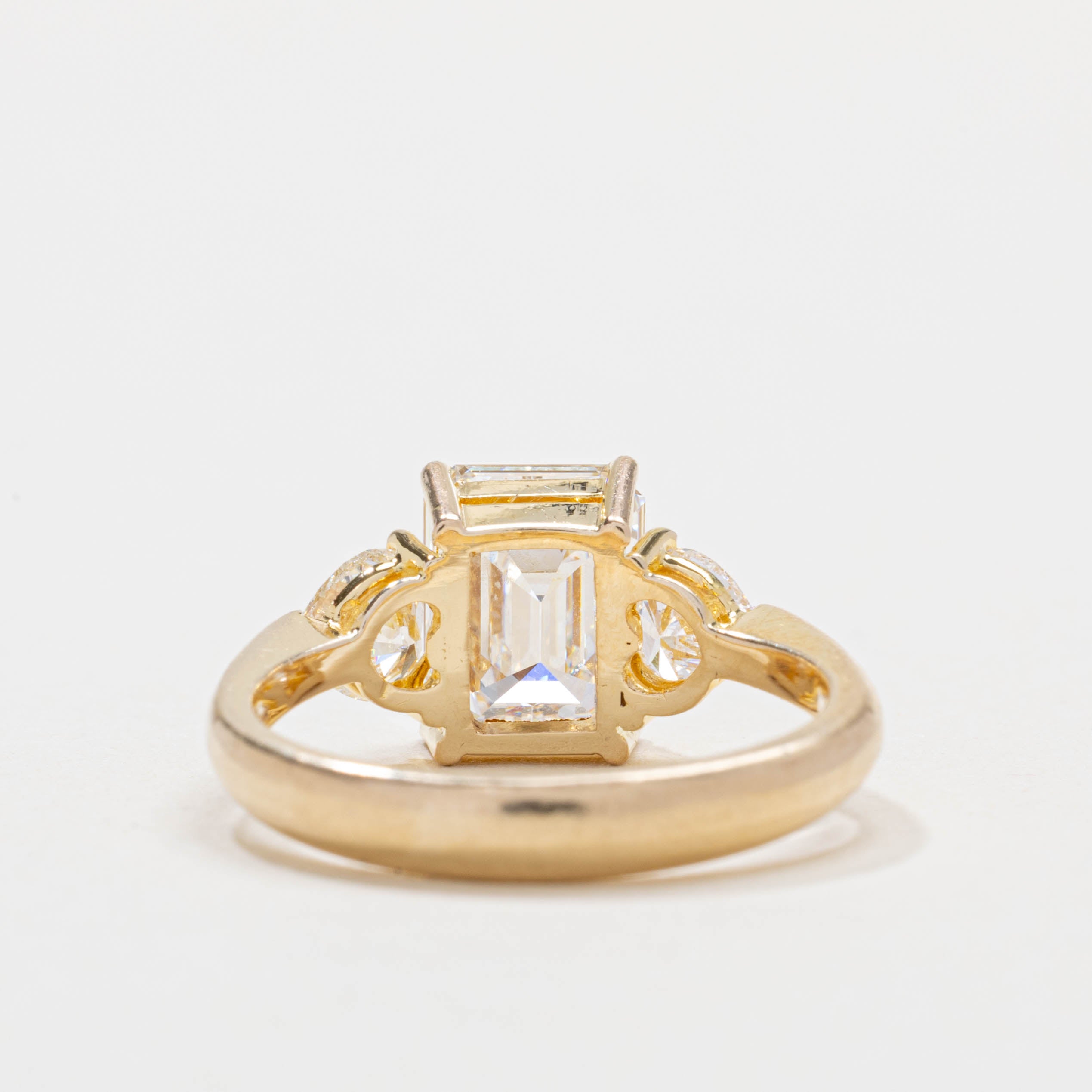 14K Emerald Cut Diamond Engagement Ring | 2.30ct VVS1 H/I, 0.70ctw | SZ 6.0