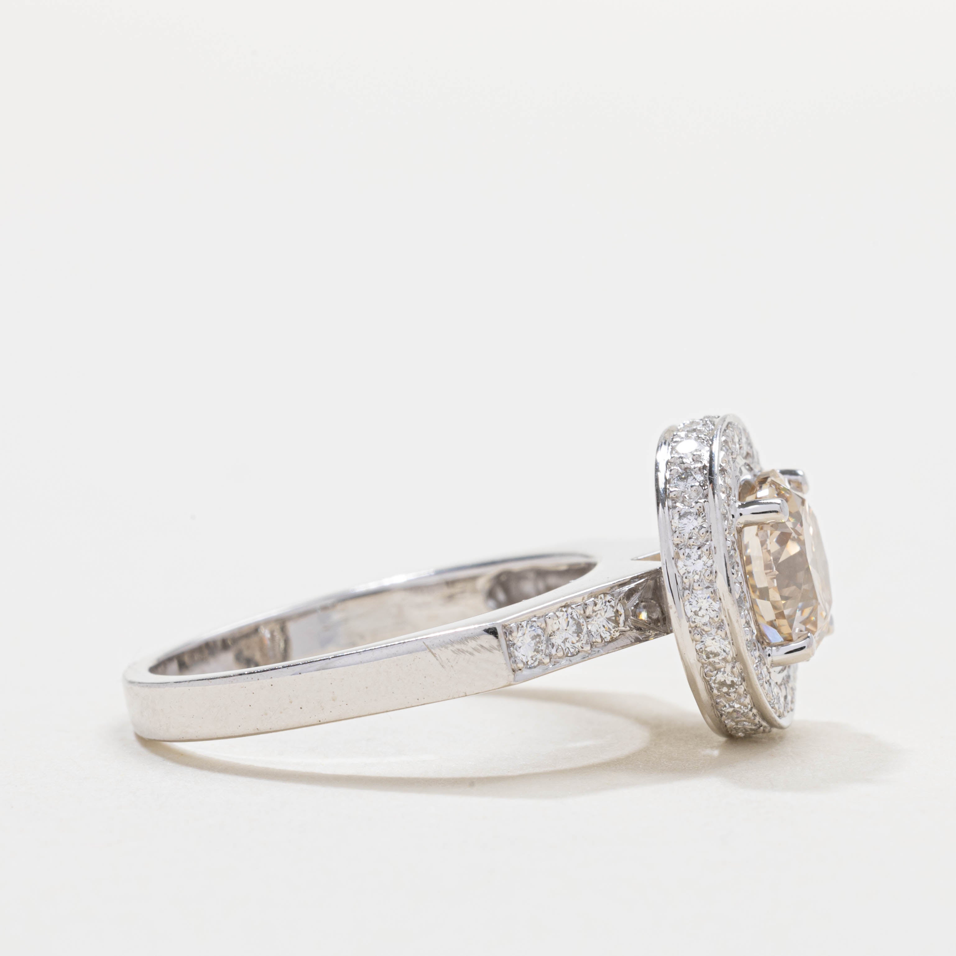 Bague de fiançailles en or blanc 18 carats avec halo de diamants | Diamant brun SI2 de 1,82 ct, total de 0,50 ct | Taille 8