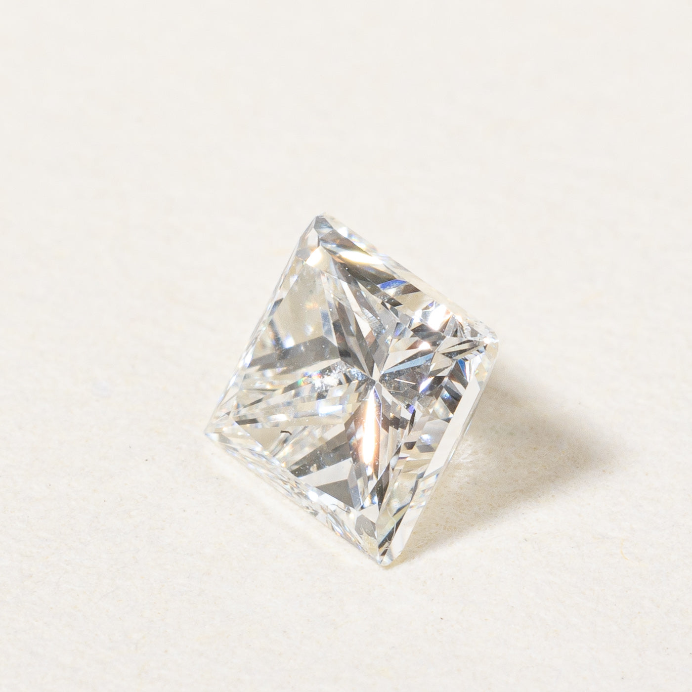 Diamant taille princesse non serti | 0,54 ct I1 H |