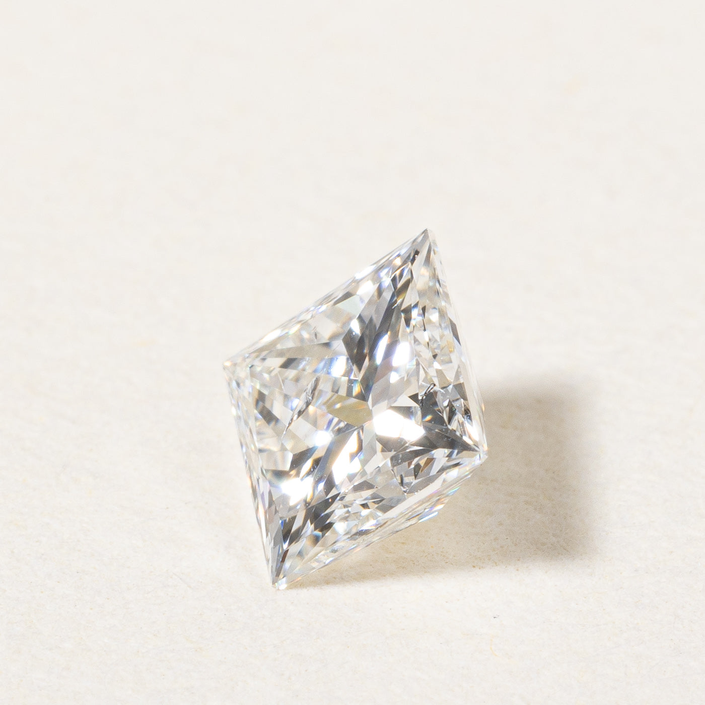 Diamant taille princesse (non serti) | 0,54 ct SI2 G |