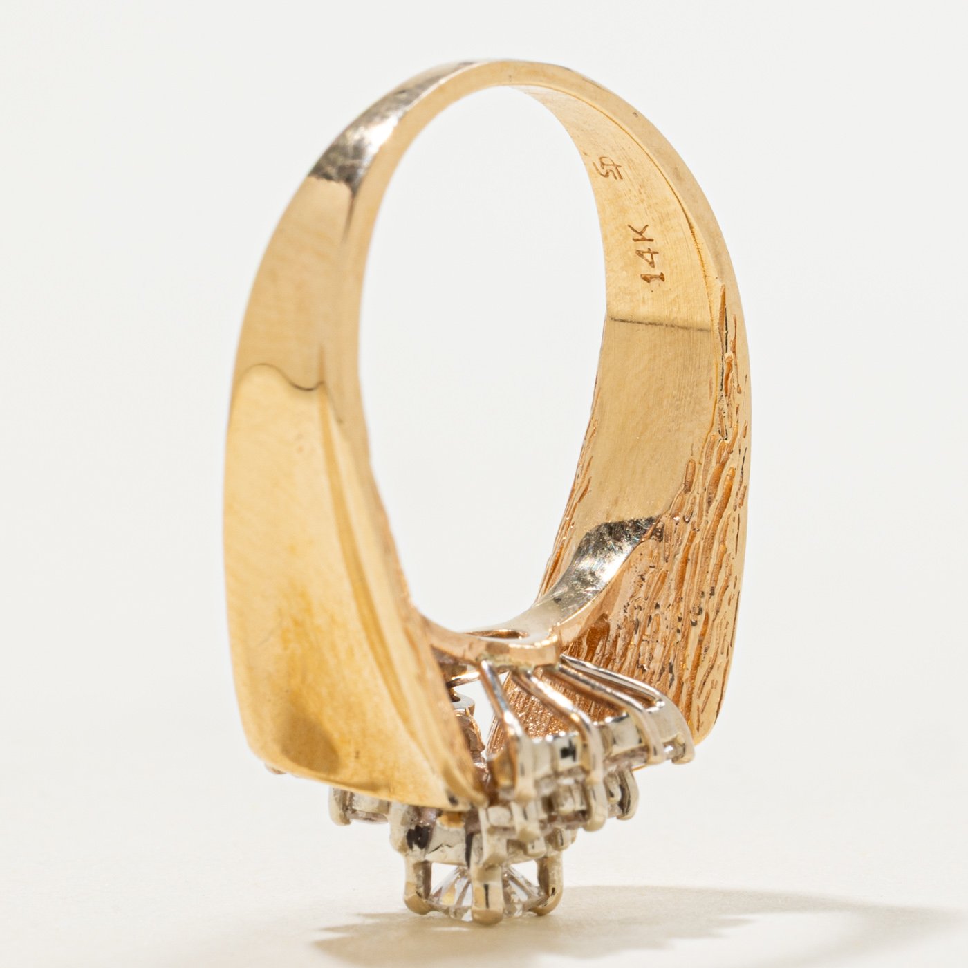 14K Ring with .18ct Diamond