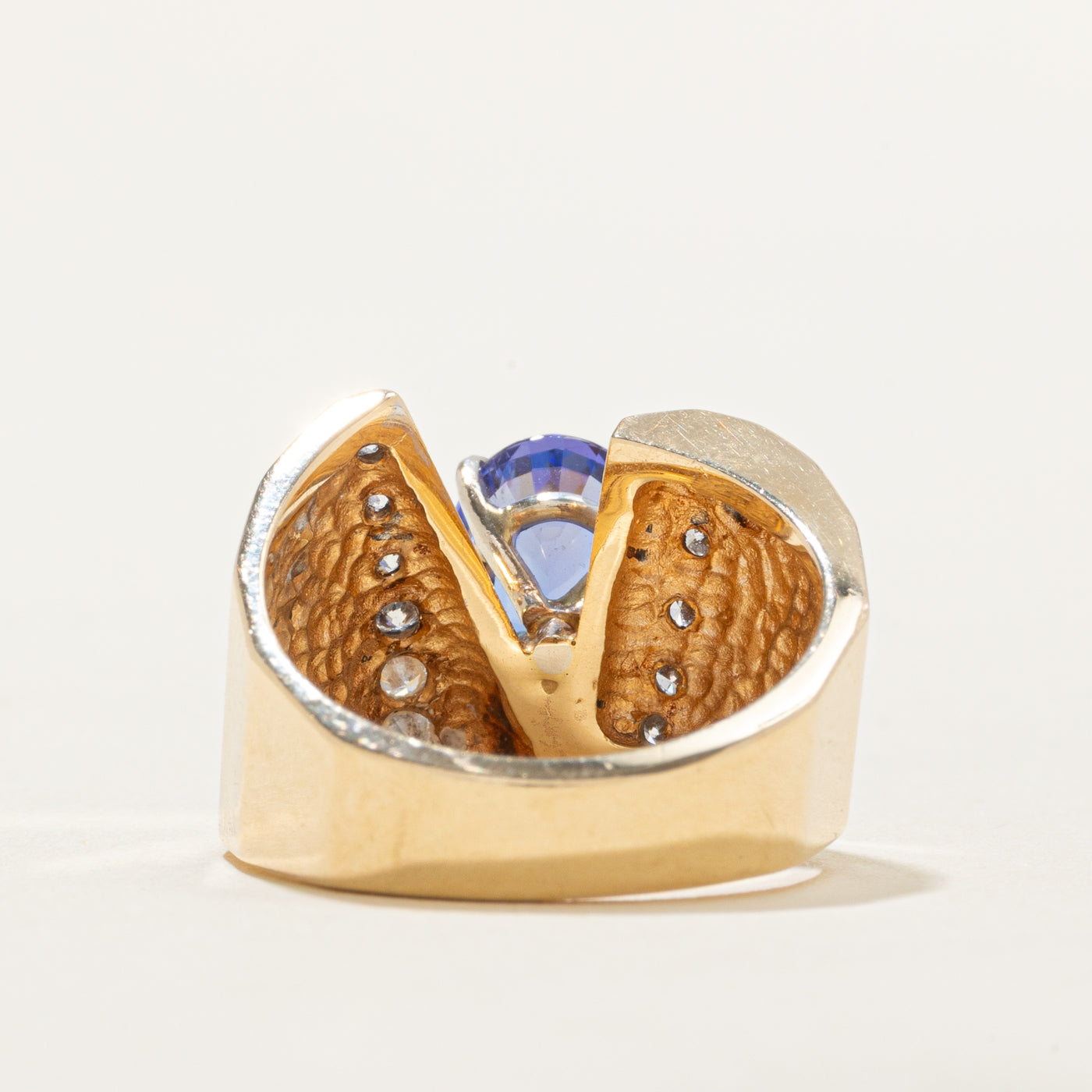 Tanzanite & Diamond Cocktail Ring | 1.75ct, 0.25ctw | SZ 6 |