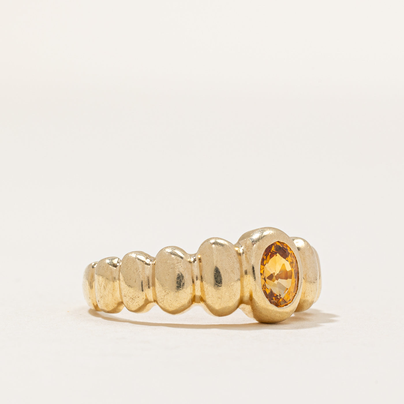 Bague cocktail en saphir jaune | 0,88 ct | Taille 7 |