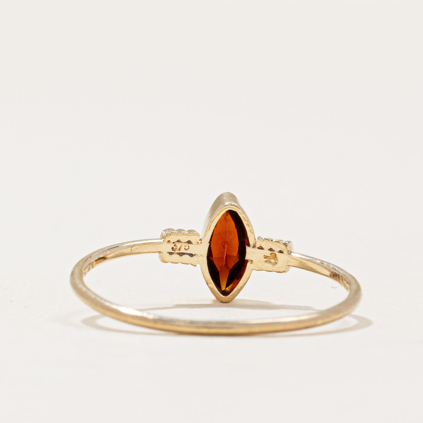 Bague en grenat | 0,20 ct | Taille 6 |