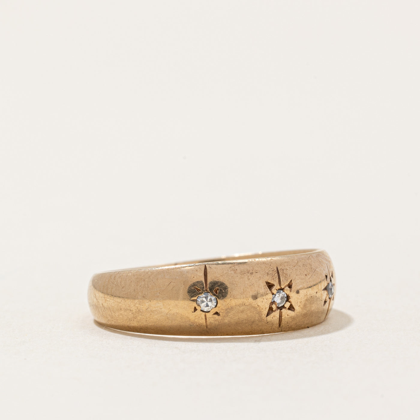 Bague sertie de diamants en forme d'étoile | 0,03 ct | Taille 6,25 |