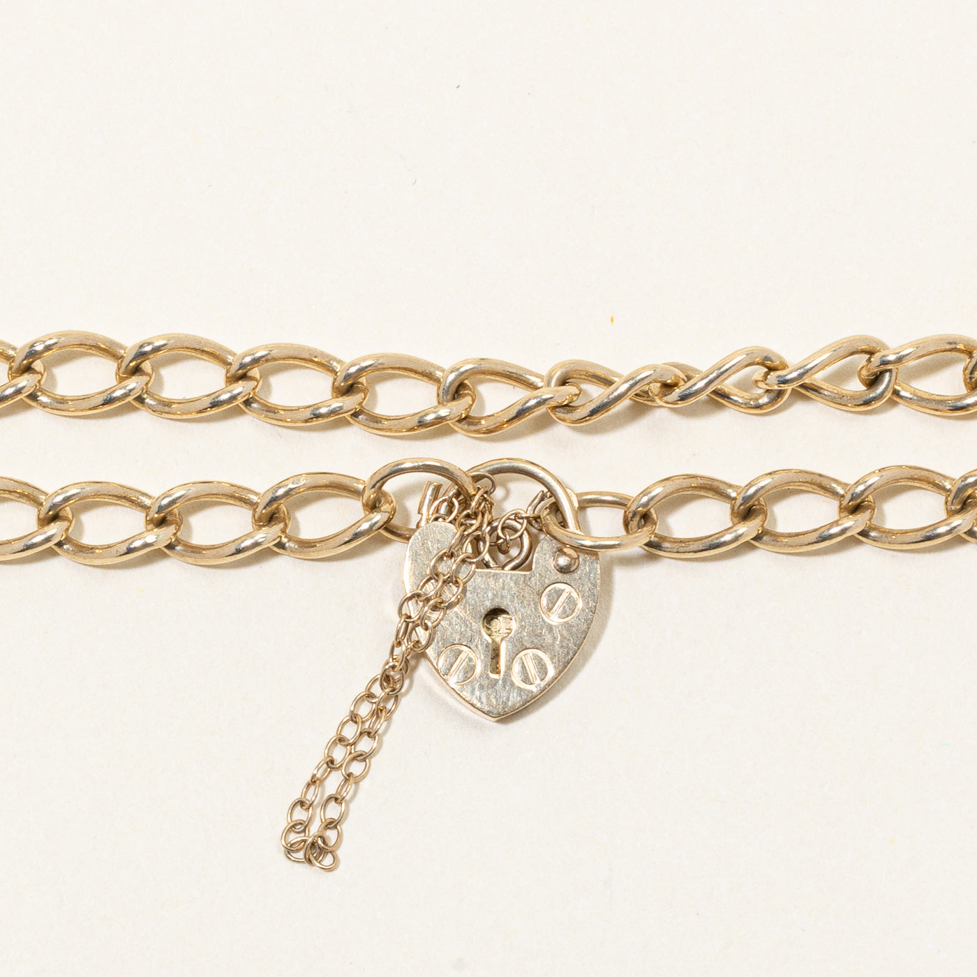 9k Yellow Gold Heart Lock Bracelet | 7" |