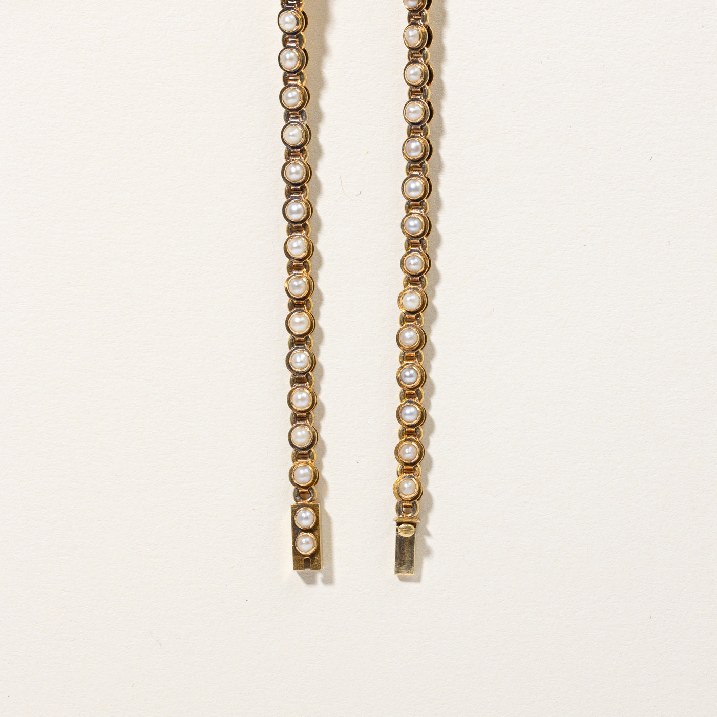 Vintage Pearl Necklace | 16" |