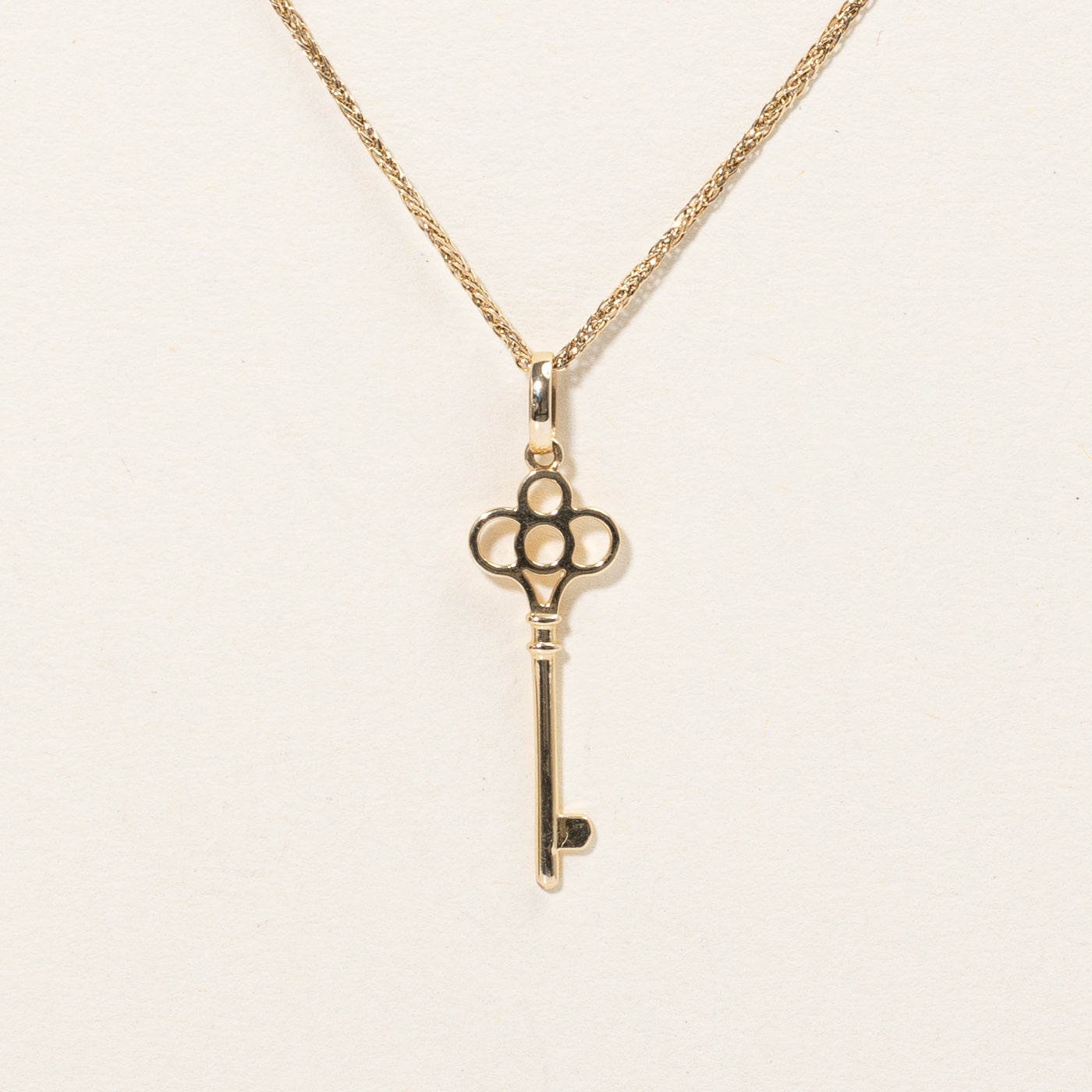 14k Yellow Gold Key Charm & Necklace | 18" |