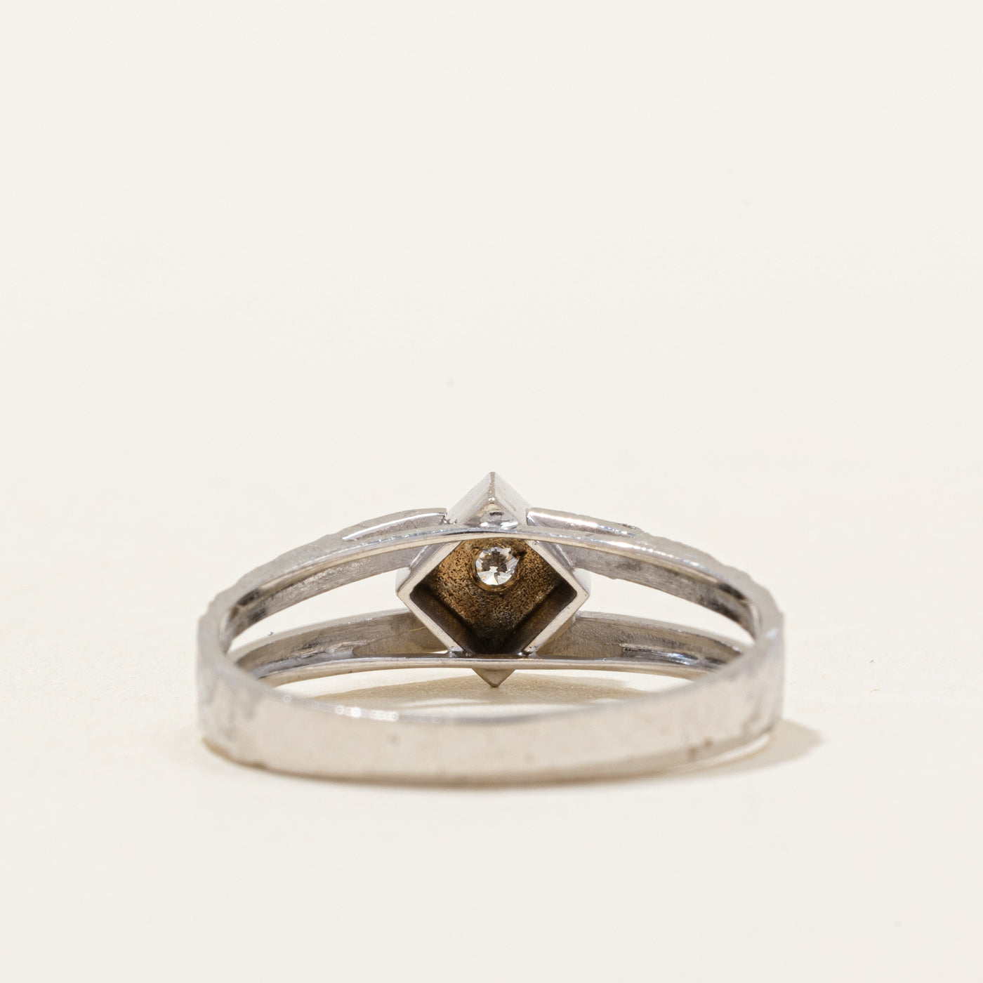 Illusion Set Diamond Ring | 0.04ct | SZ 7.25 |