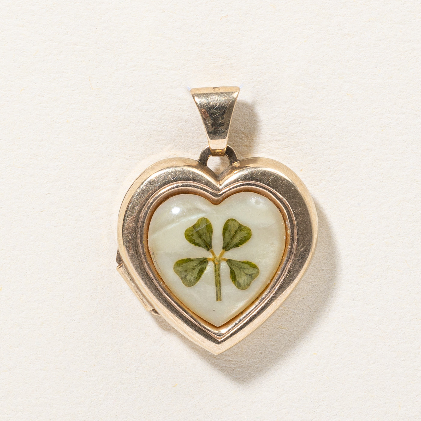 Mother of Pearl Inlay Heart Locket