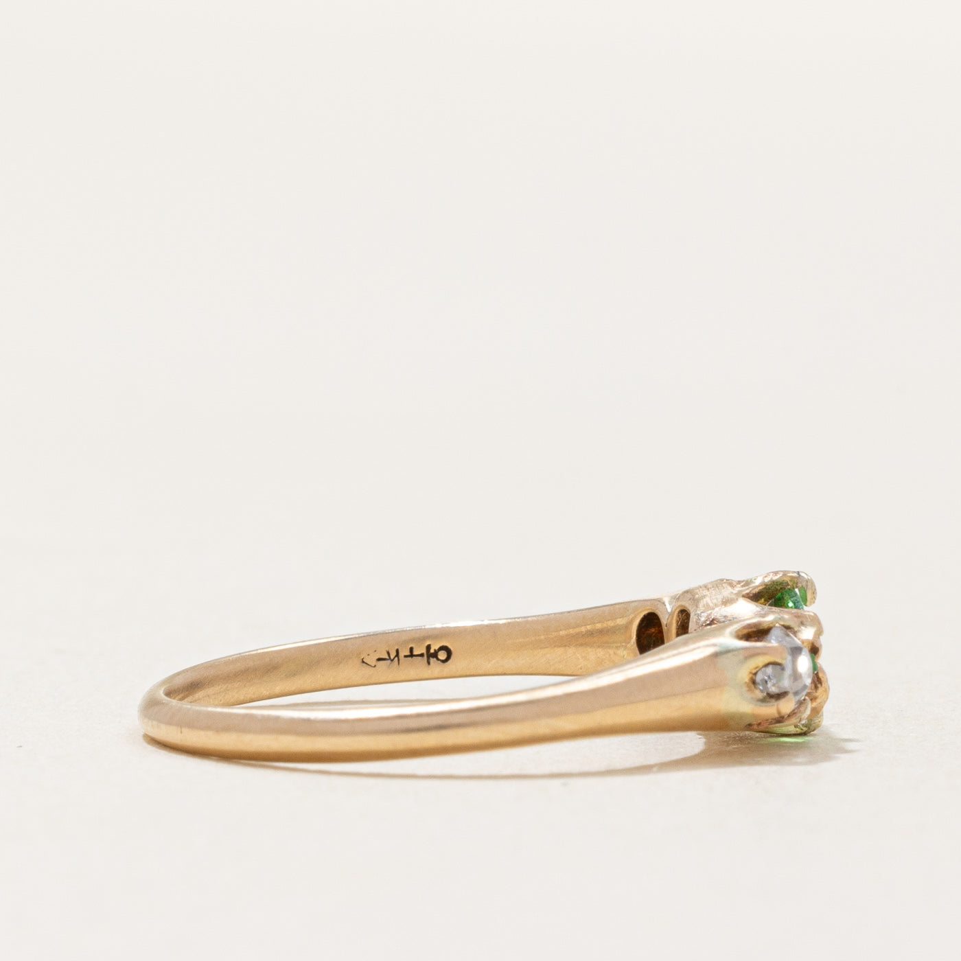Antique Tsavorite Garnet & Diamond Ring | 0.30ct, 0.13ctw | SZ 5.25 |