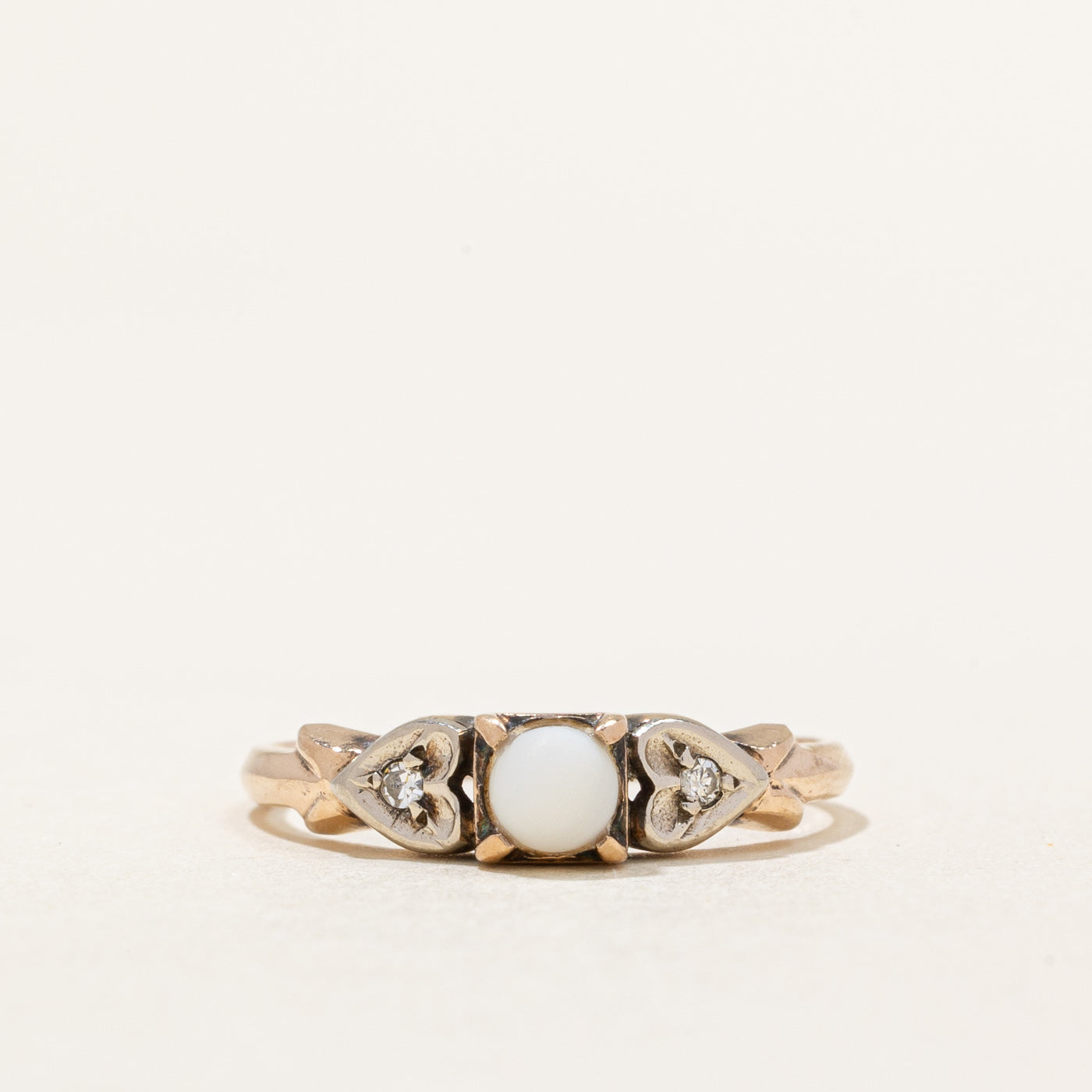 Vintage Canadian Pearl & Diamond Ring | 0.02ctw | SZ 6 |