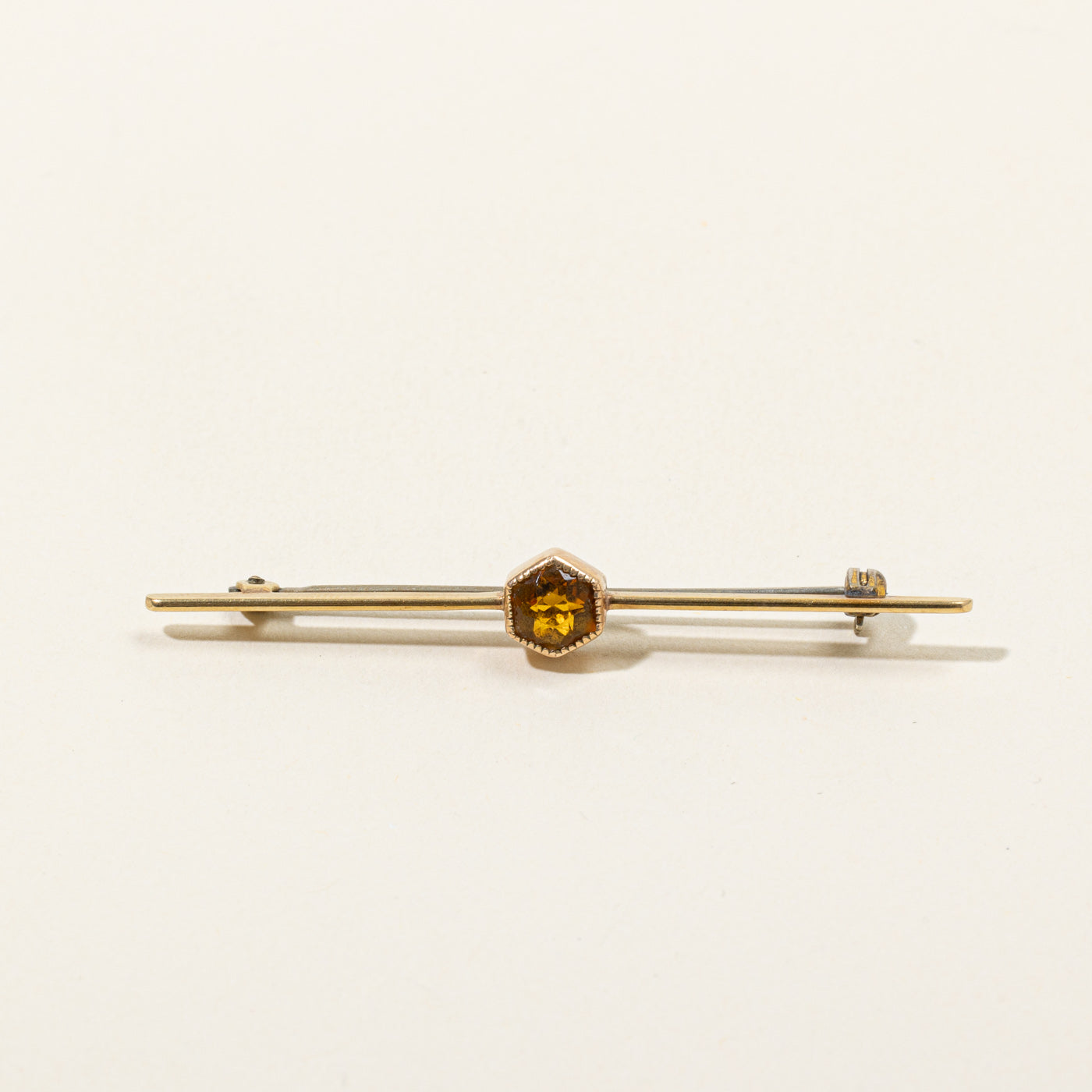 Hexagon Cut Citrine Brooch | 0.70ct |