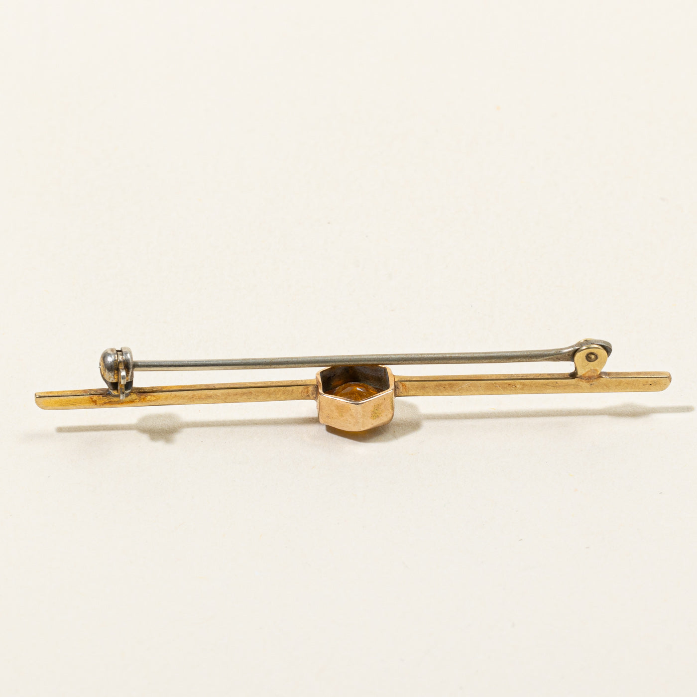 Hexagon Cut Citrine Brooch | 0.70ct |