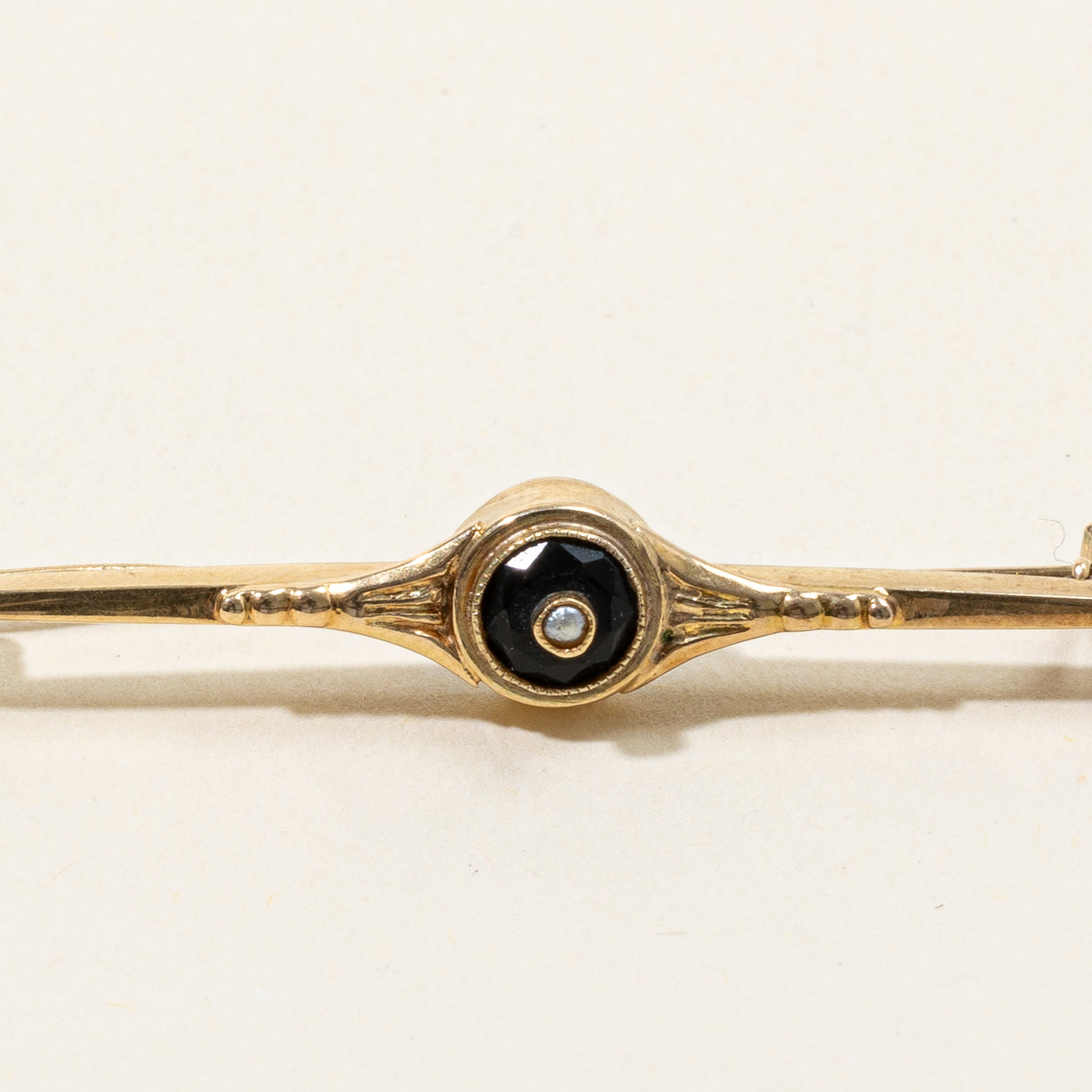 Seed Pearl & Onyx Faceted Brooch | 0.16ct |