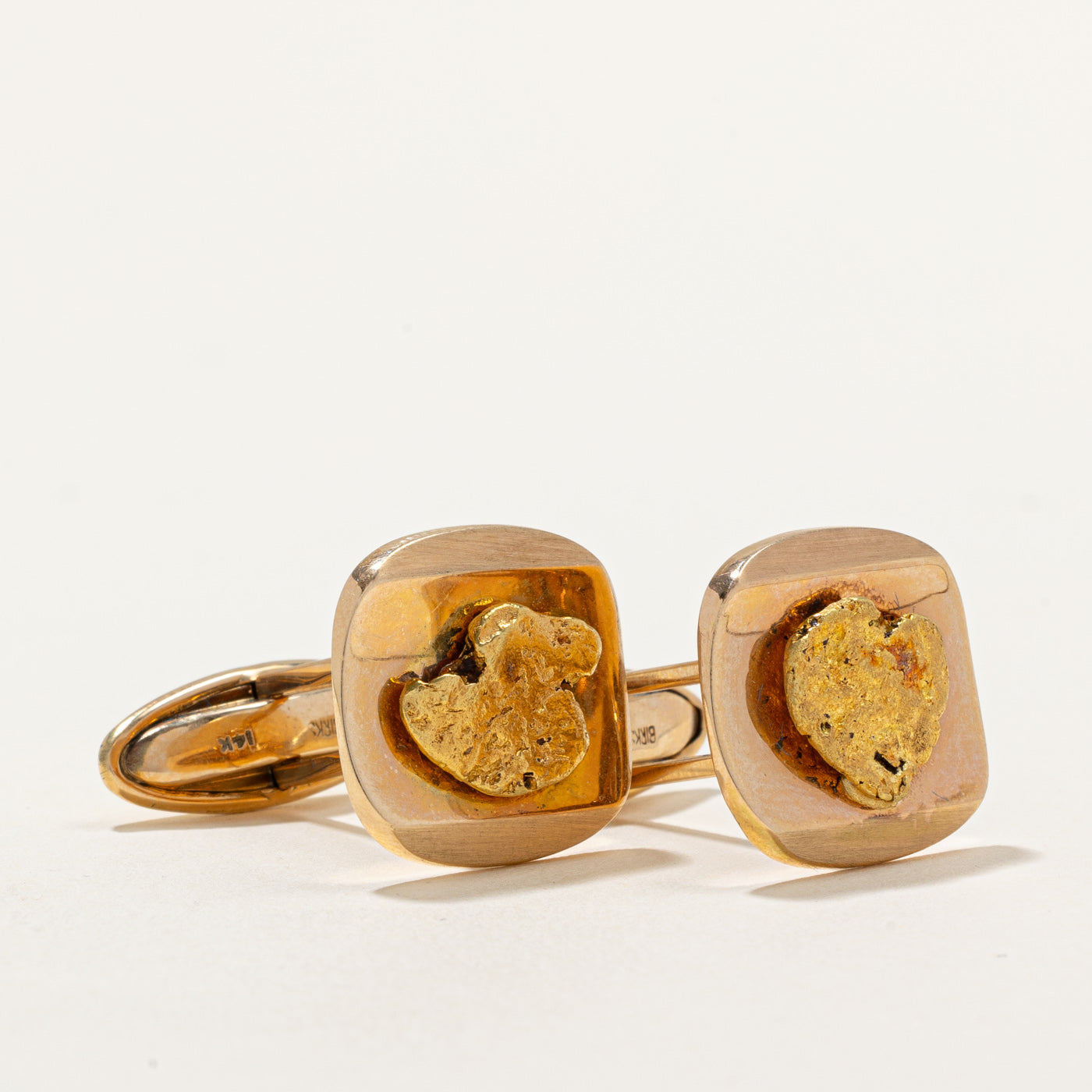 Boutons de manchette Birks en or jaune 14 carats en forme de pépite