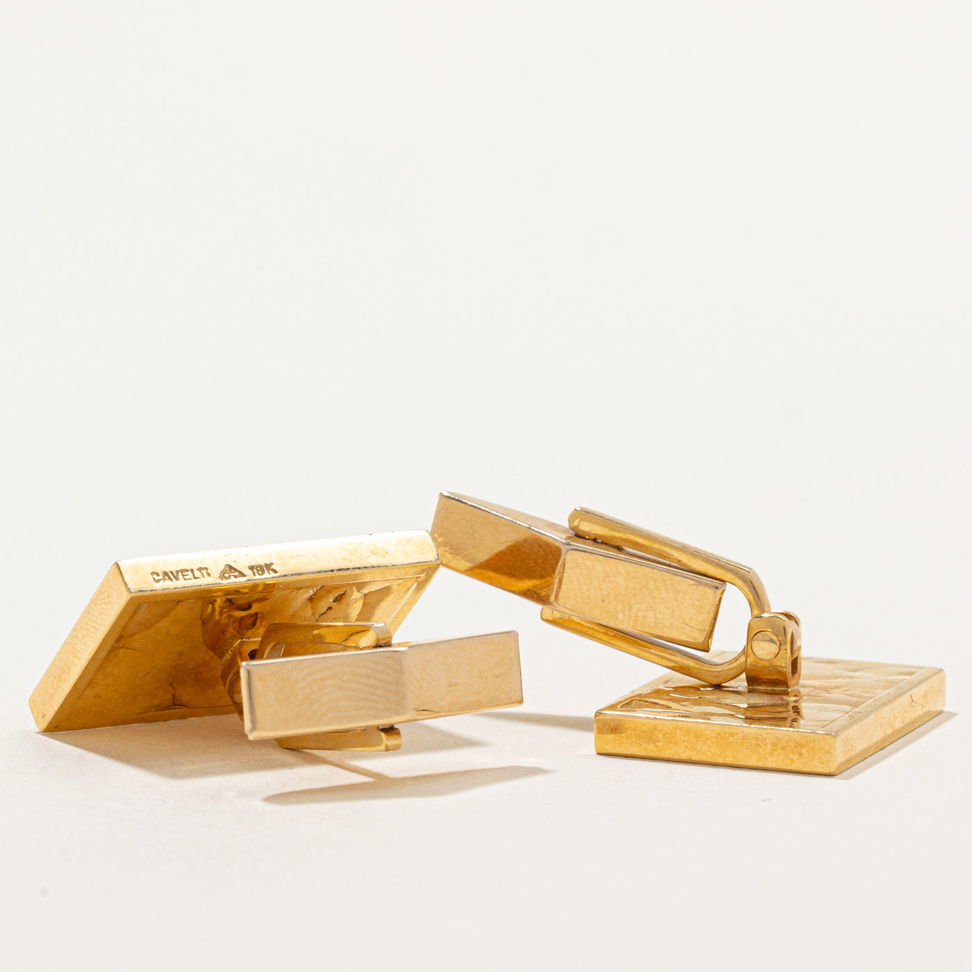 Cavelti' 18k Yellow Cufflinks