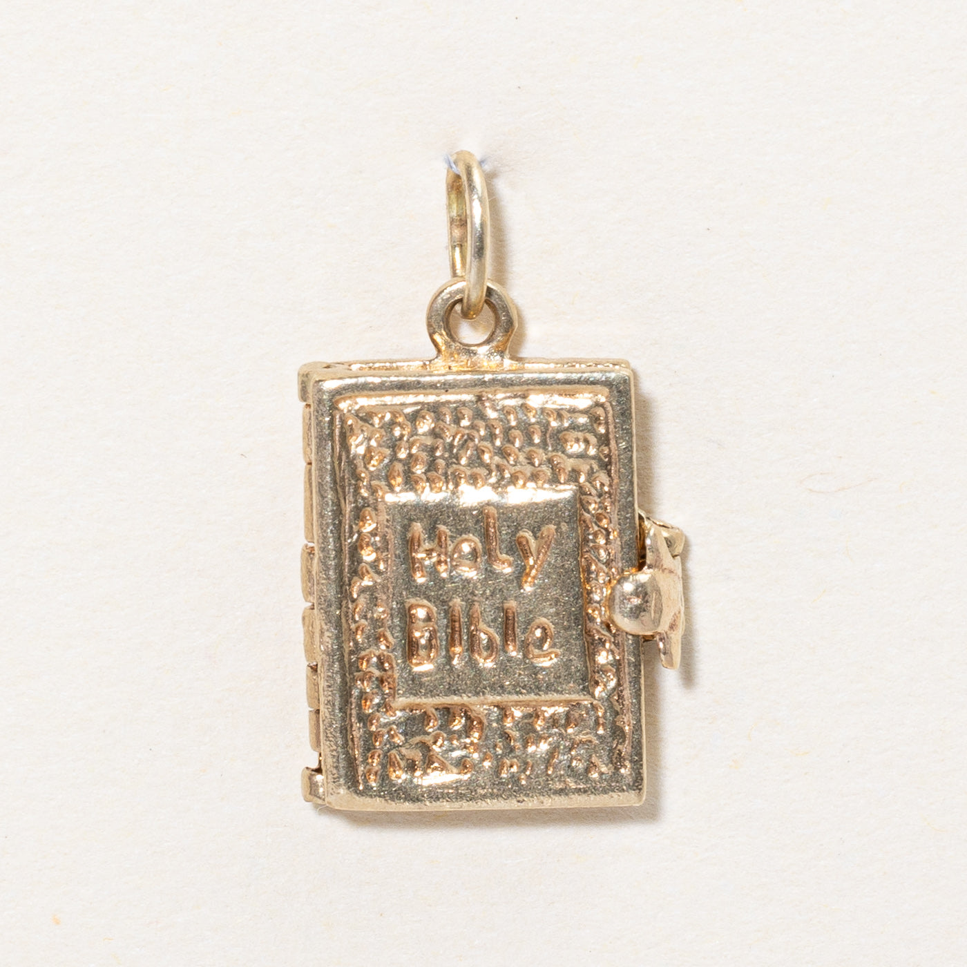 Breloque Sainte Bible en or jaune 10 carats
