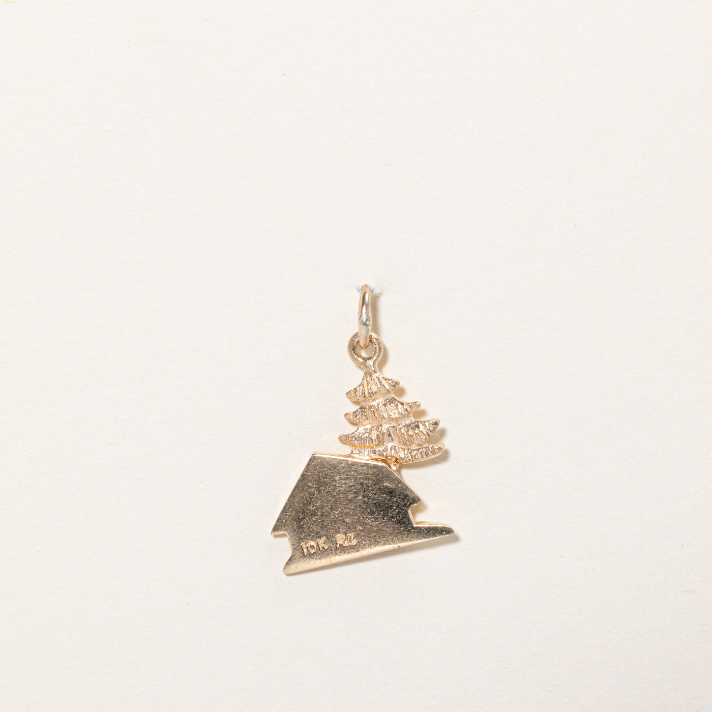 Breloque Cabane dans les bois en or jaune 10 carats