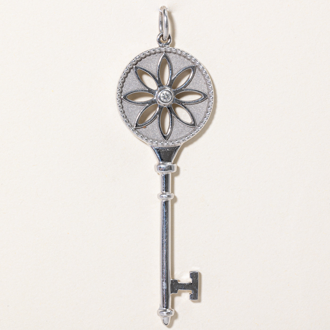 'Tiffany & Co' Tiffany Keys Daisy Key | 0.03ct |