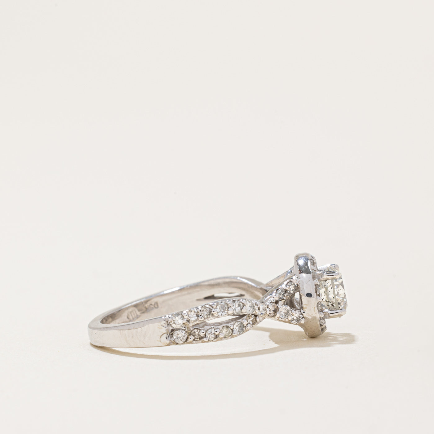 Diamond Halo Engagement Ring | 0.70ctw | SZ 5.5 |