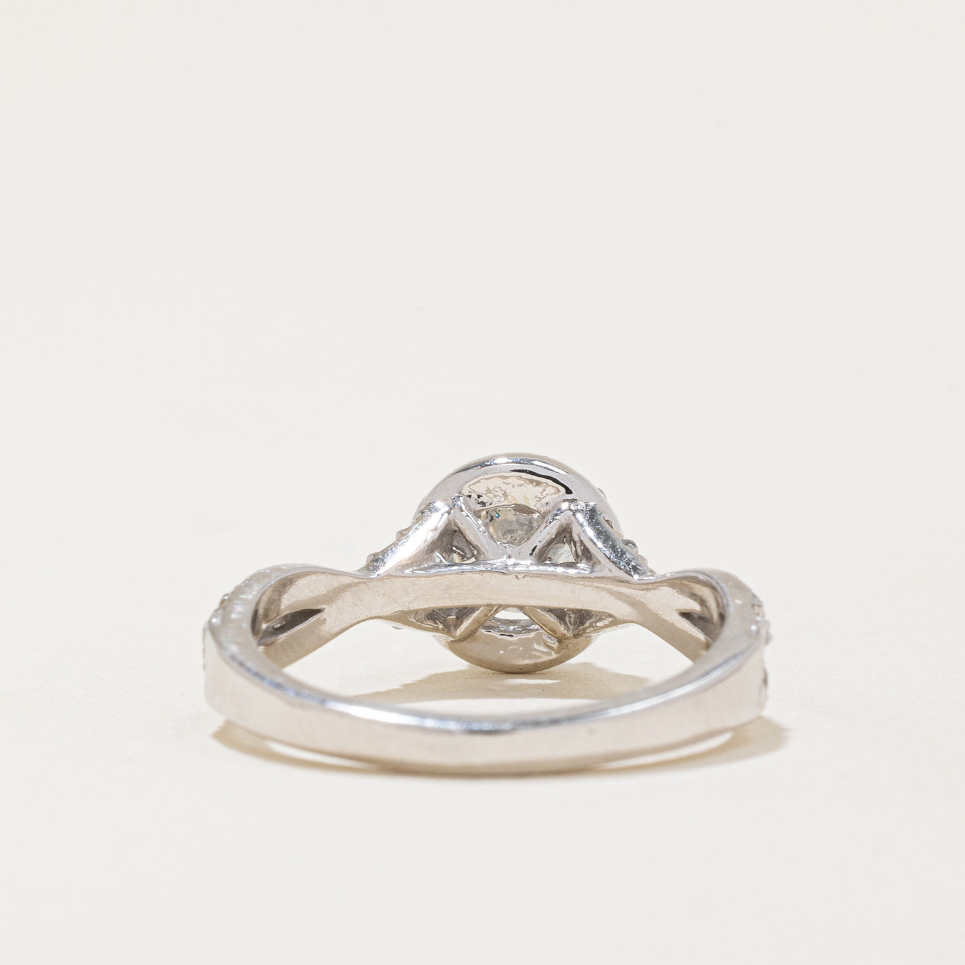 Diamond Halo Engagement Ring | 0.70ctw | SZ 5.5 |