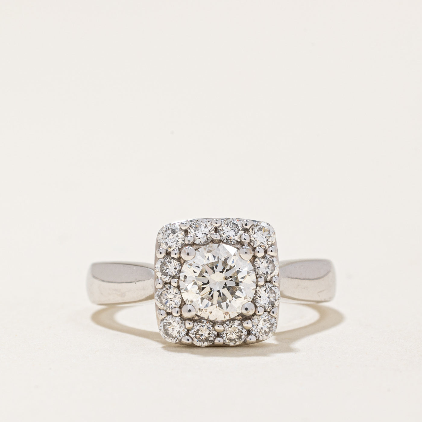 Diamond Halo Engagement Ring | 0.86ctw | SZ 4.25 |