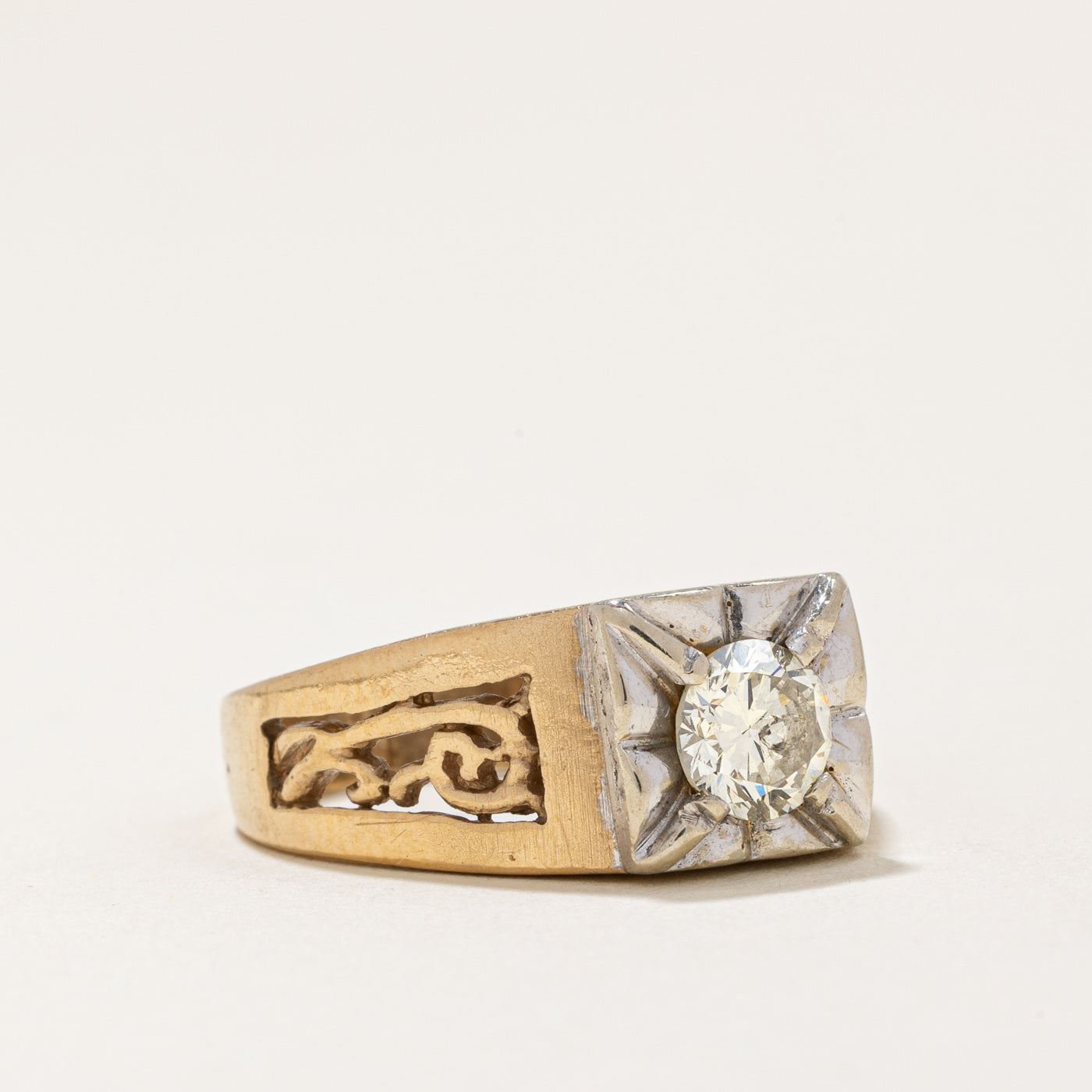 Illusion Set Diamond Ring | 0.64ct | SZ 6.25 |