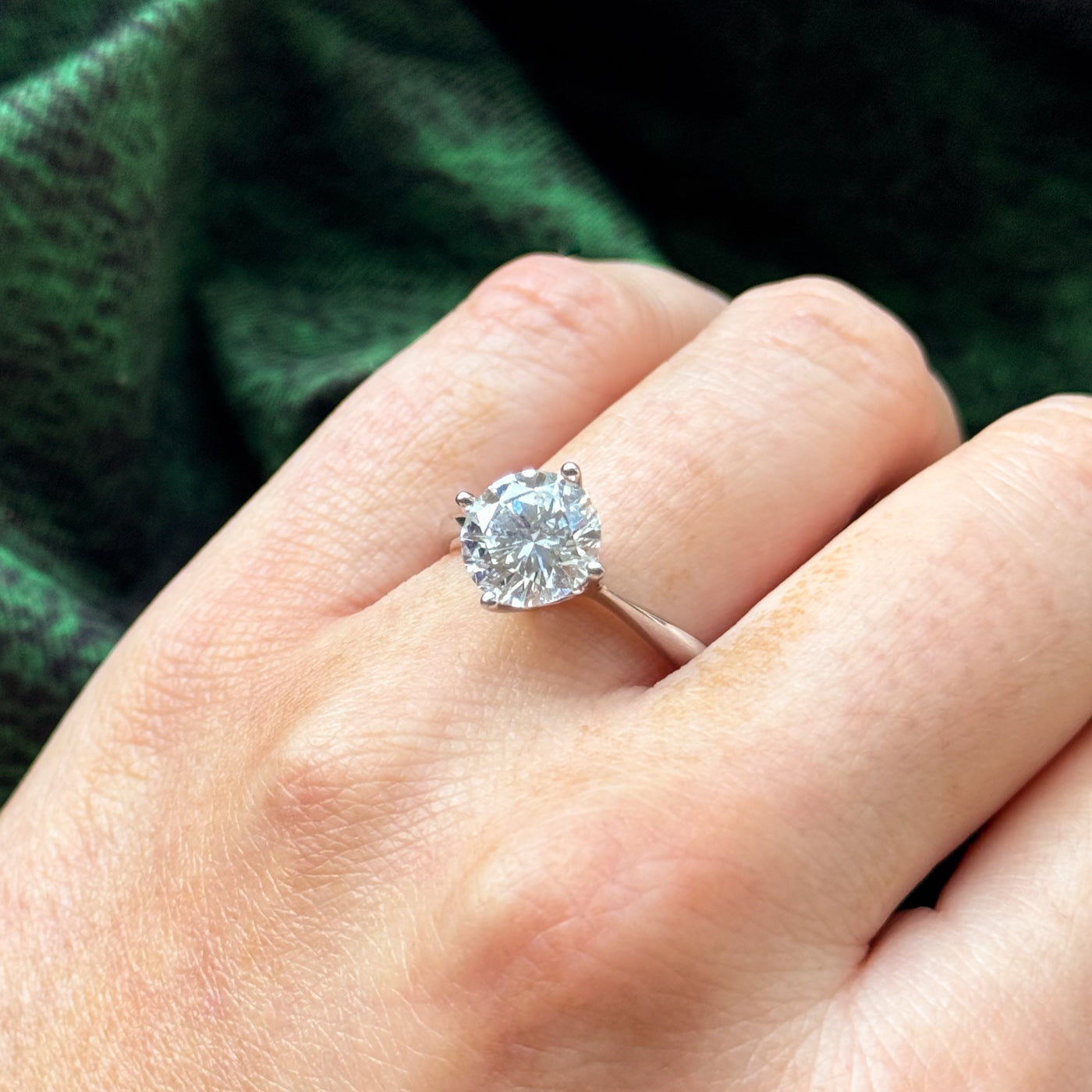 2.21ct GIA-graded Natural Diamond Engagement Ring with Hidden Heart Motif | 2.21ct VVS2 E | SZ 7.75 |