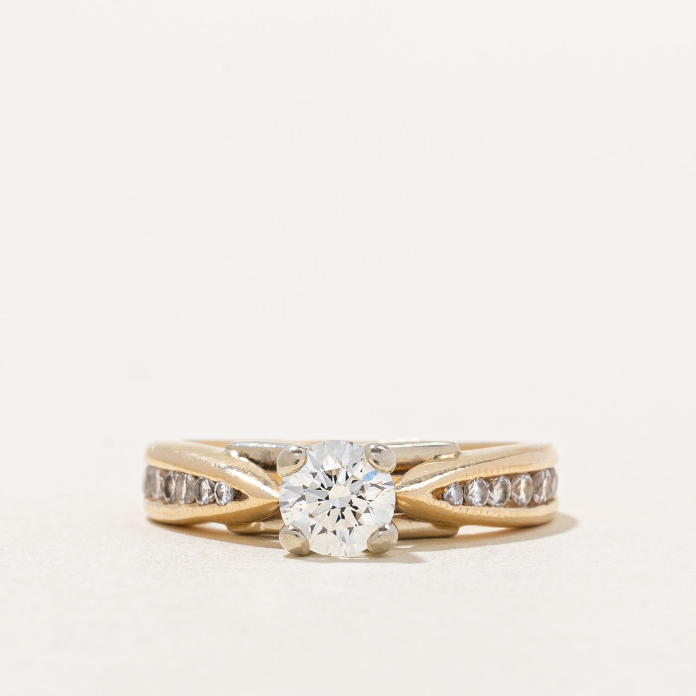 Bague de fiançailles en diamant canadien | 0,57 ct VS2 H | Taille 3 |