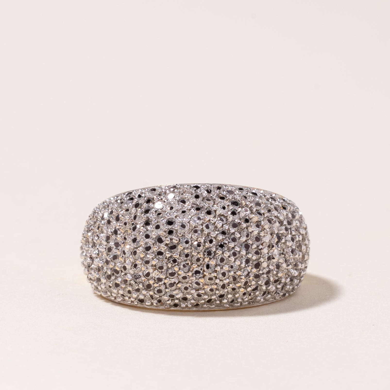 Bague en or jaune 18 carats sertie de diamants en forme de dôme | 1,37 ct | Taille 6,5 |