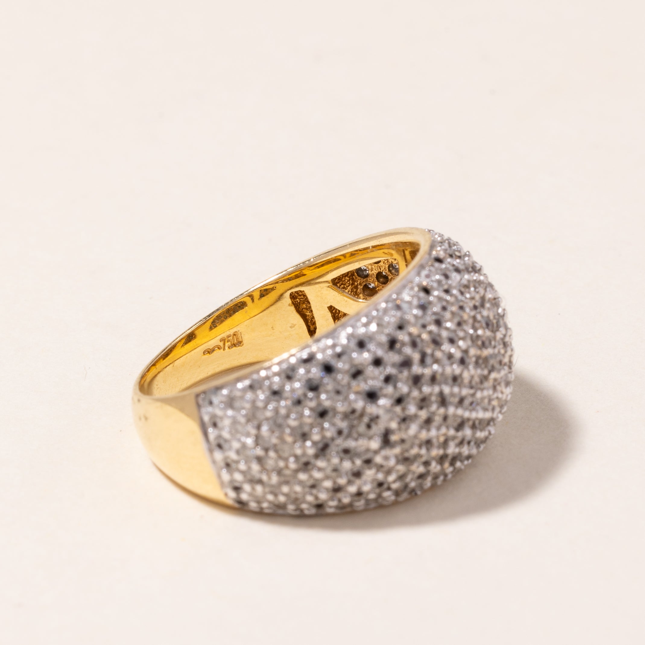 Bague en or jaune 18 carats sertie de diamants en forme de dôme | 1,37 ct | Taille 6,5 |