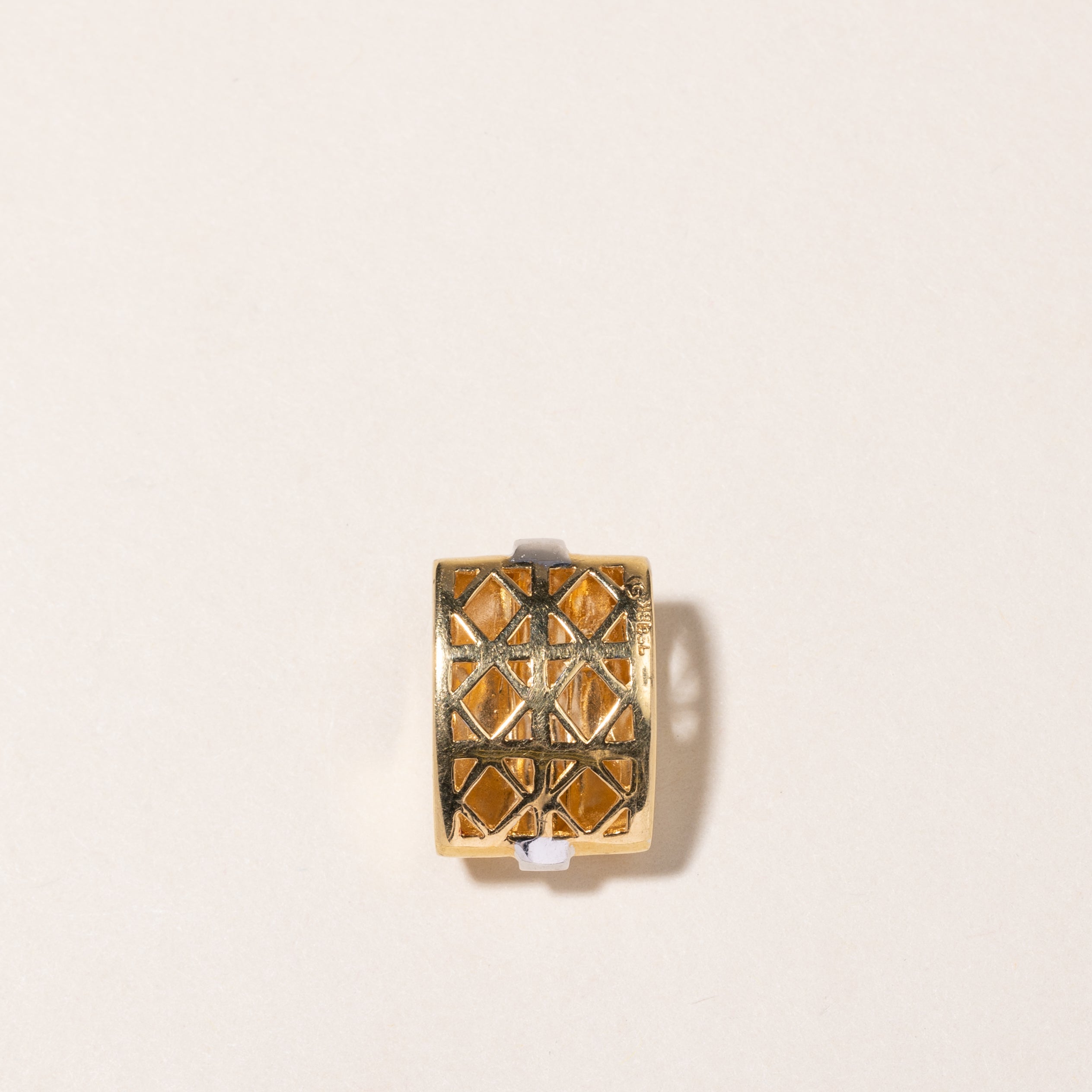 18K Yellow Gold Diamond Pendant | 0.15ctw |