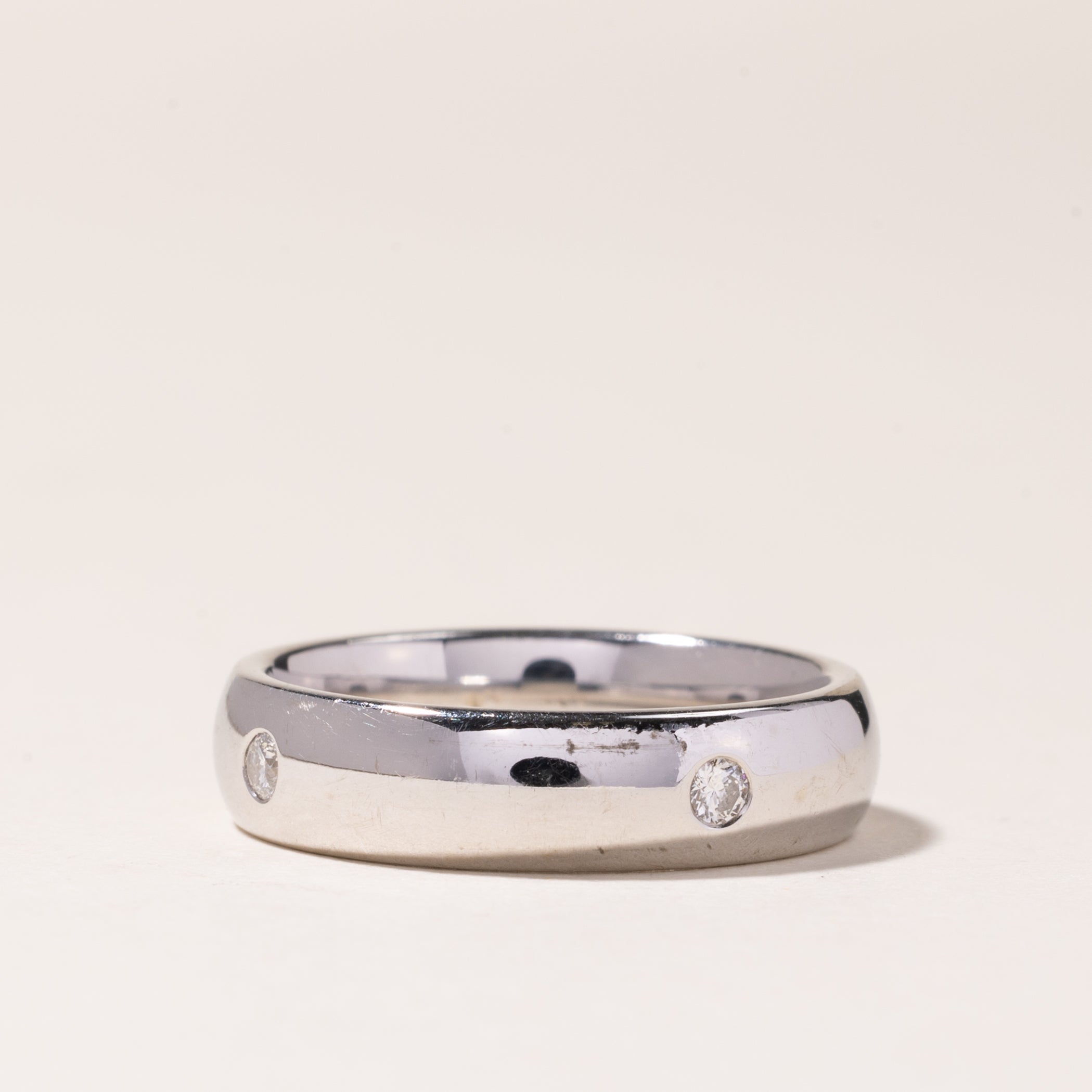 18k White Gold Flush Set Diamond Band | 0.17ct | SZ 7 |