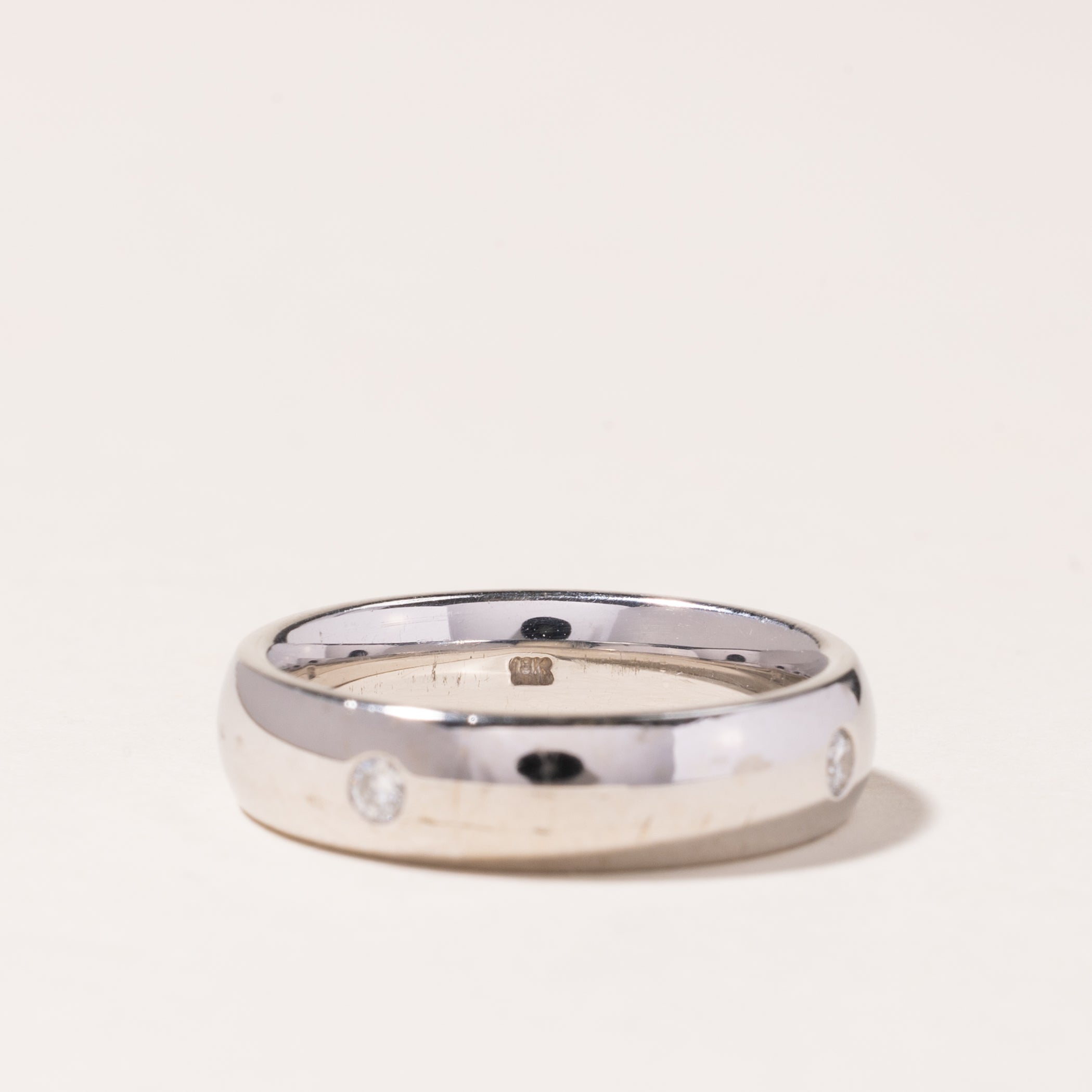 18k White Gold Flush Set Diamond Band | 0.17ct | SZ 7 |