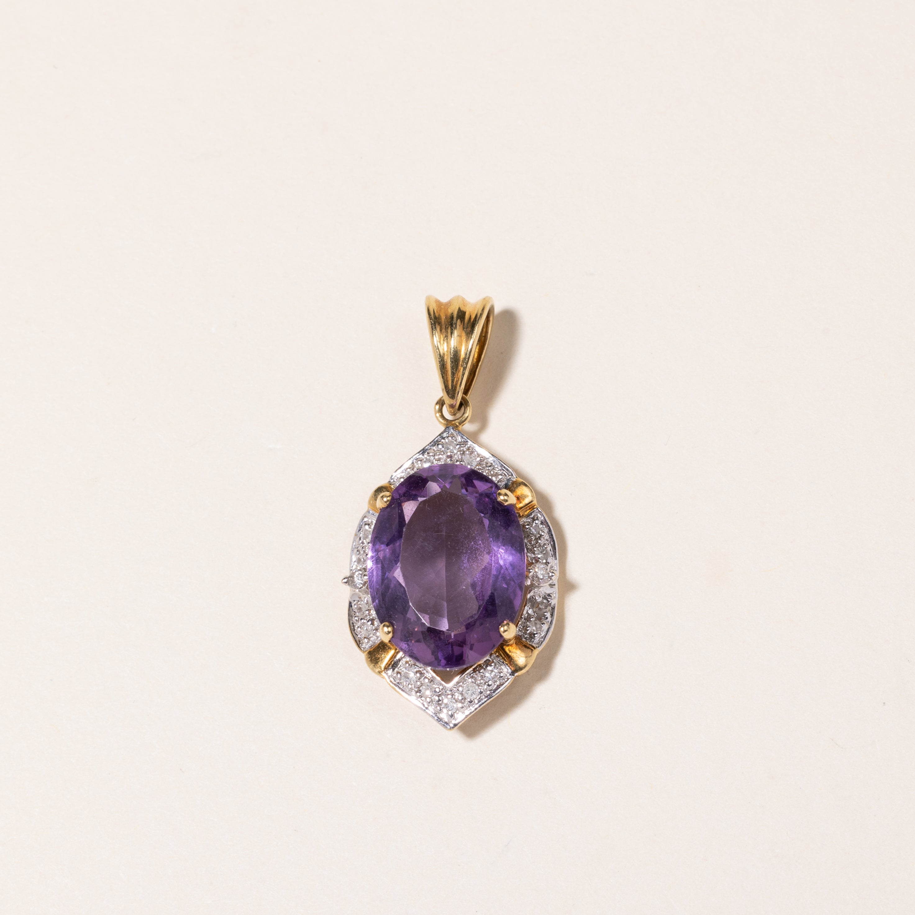 18K Yellow Gold Amethyst & Diamond Pendant | 6.04ct, 0.21ctw |