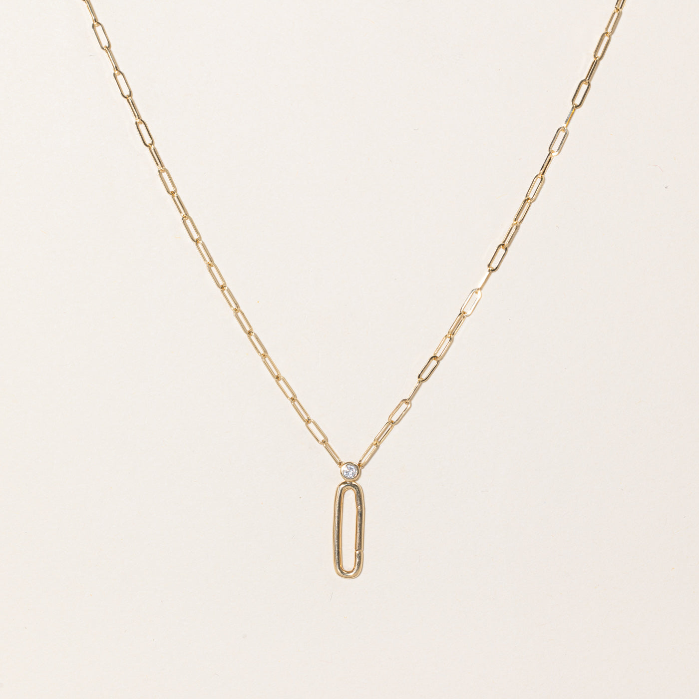 Collier pendentif ovale en diamant | 0,10 ct | 61 cm |