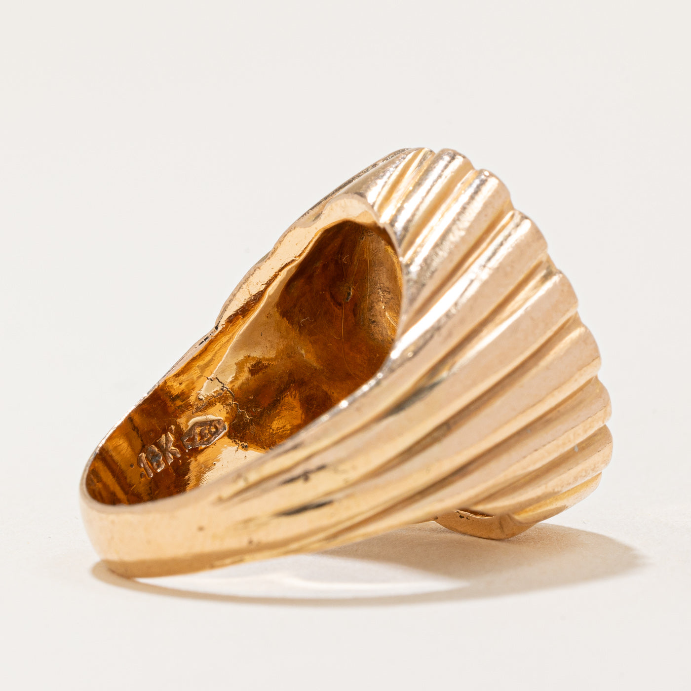 18k Yellow Gold Signet Ring | SZ 6.75 |