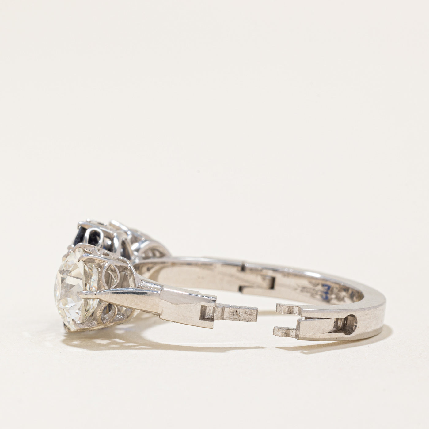 Sapphire & Diamond Hinge Ring | 2.80ct, 2.50ctw | SZ 5.75 |