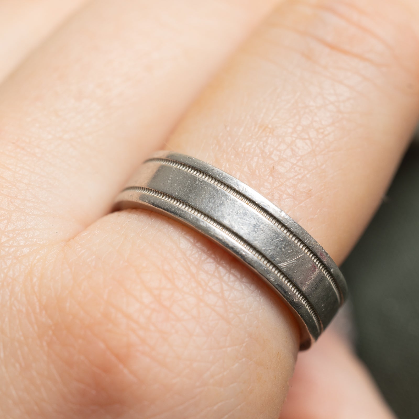 'Tiffany & Co' Tiffany Together Milgrain Band Ring | SZ 9.5 |