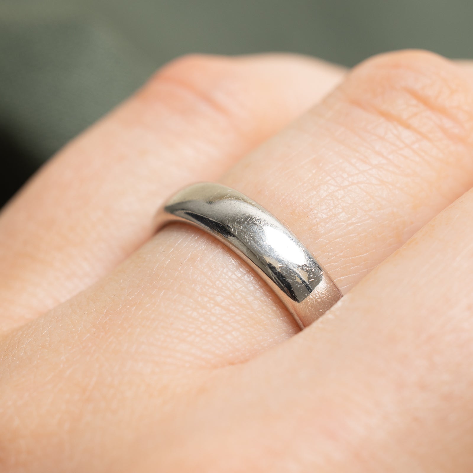 'Tiffany & Co' Platinum Band | SZ 8.25 |