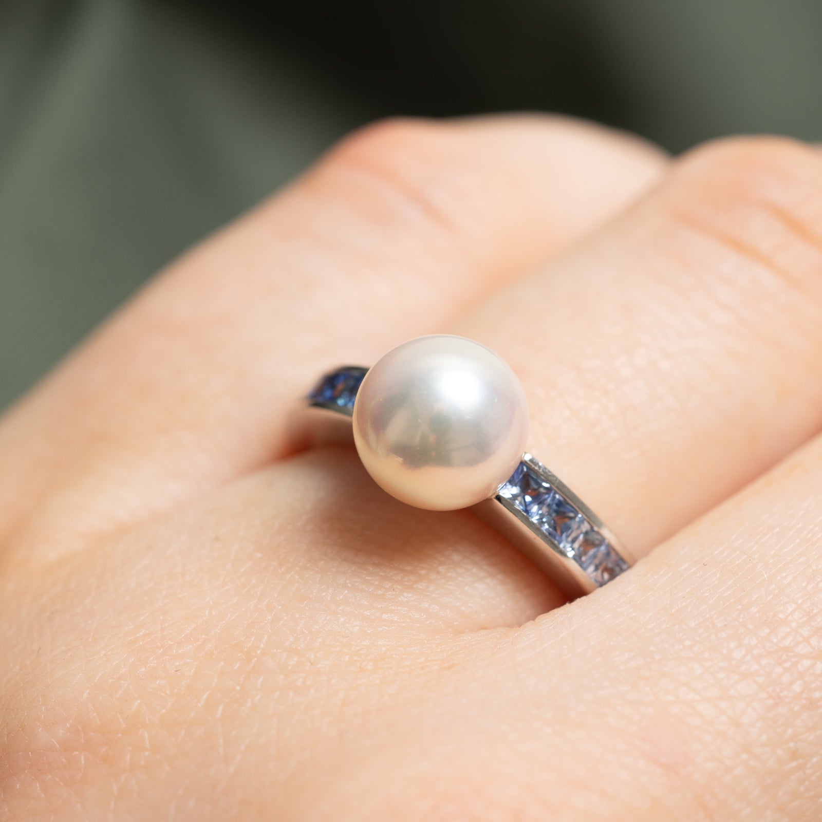 Bague Perle et Saphir 'Mikimoto' | 0,40ctw | Taille 6,25 |