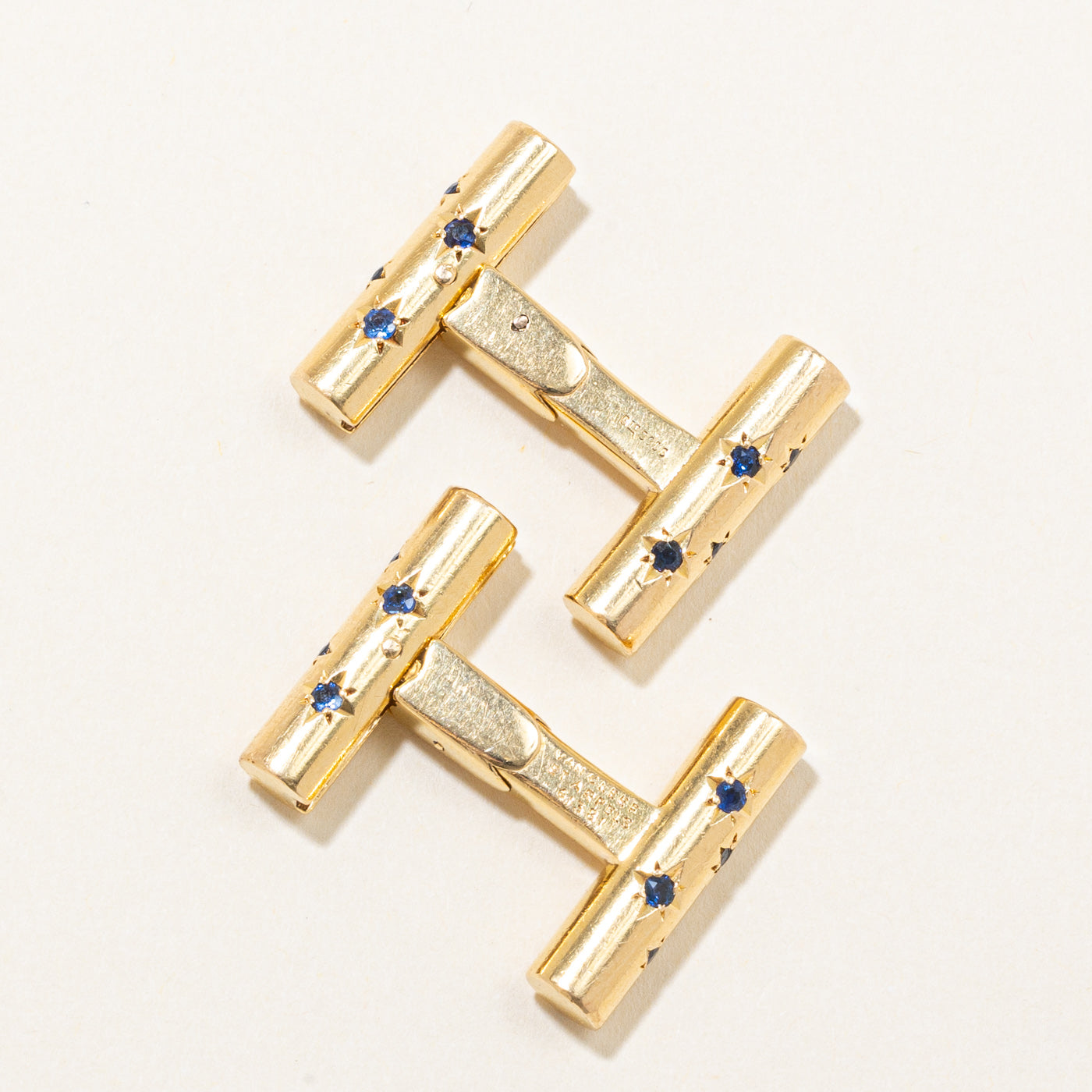 'Van Cleef & Arpels' Vintage Sapphire Cufflinks | 0.50ctw |